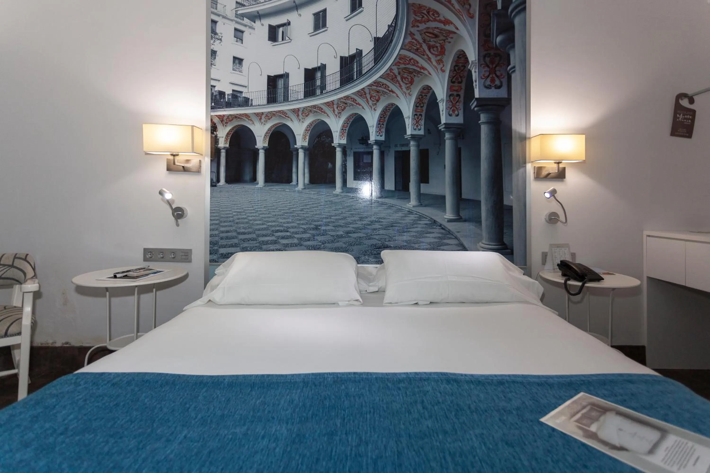 Decorative detail, Bed in AACR Hotel Monteolivos