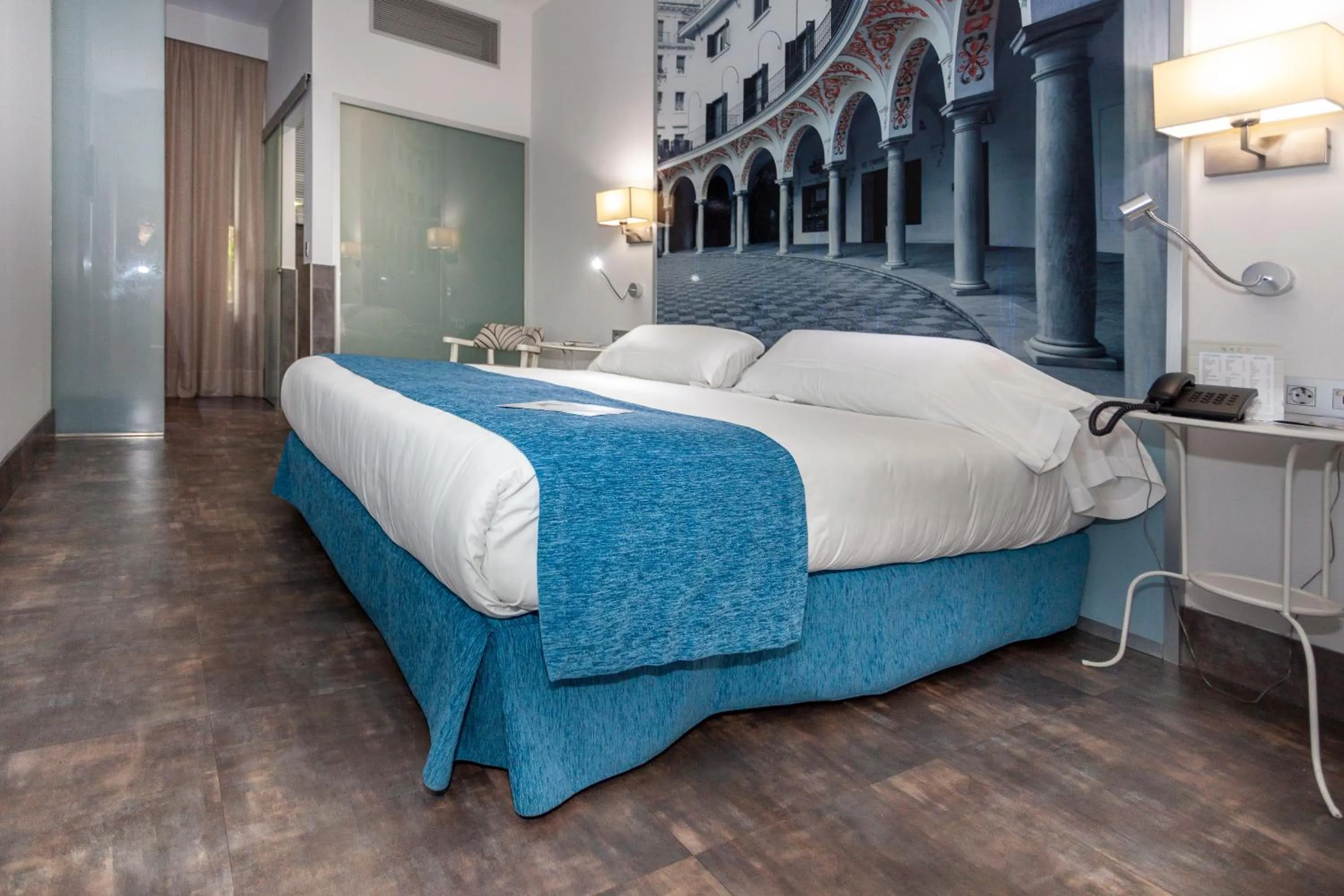 Photo of the whole room, Bed in AACR Hotel Monteolivos