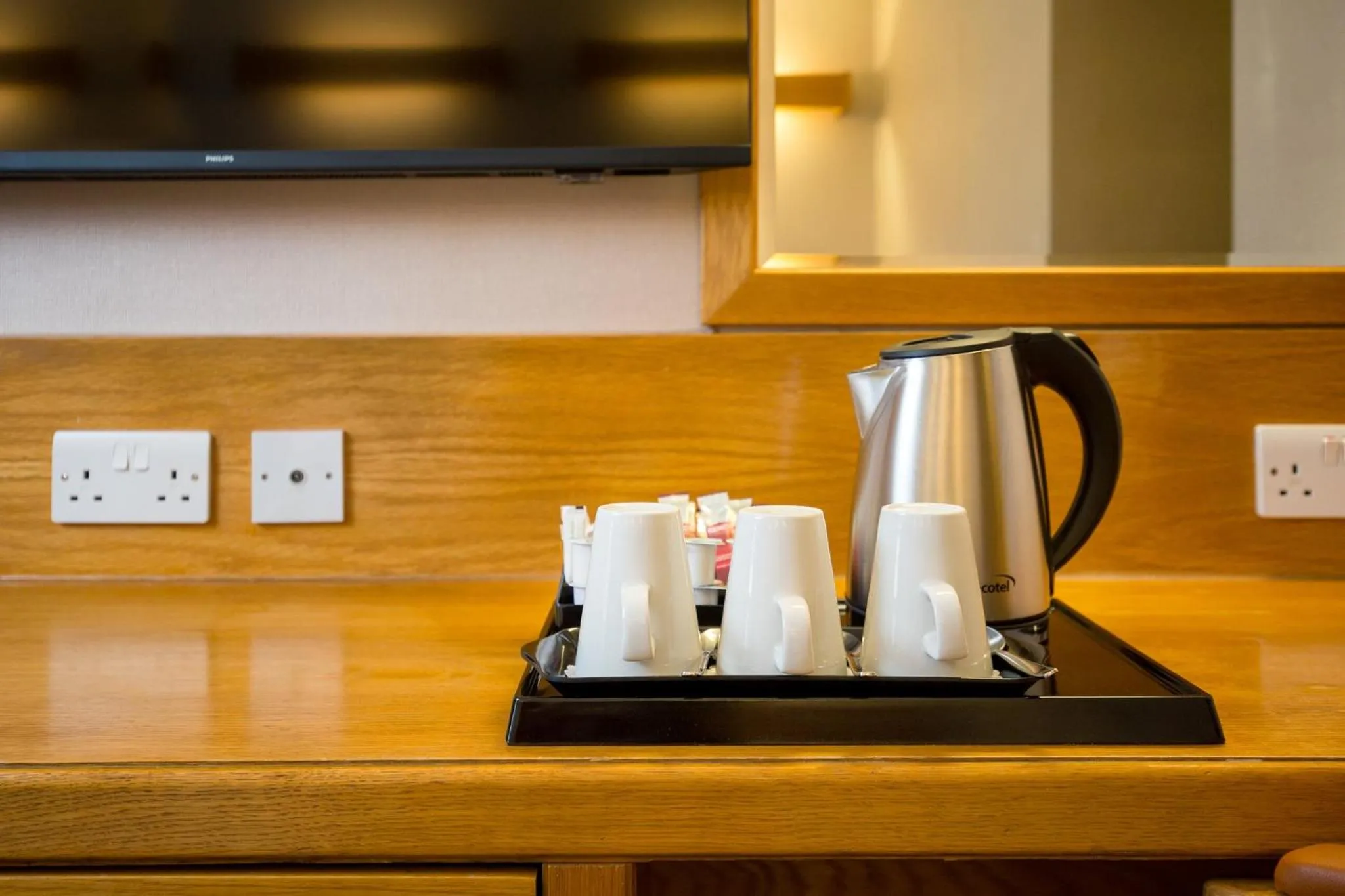 Photo of the whole room in Tavistock Hotel