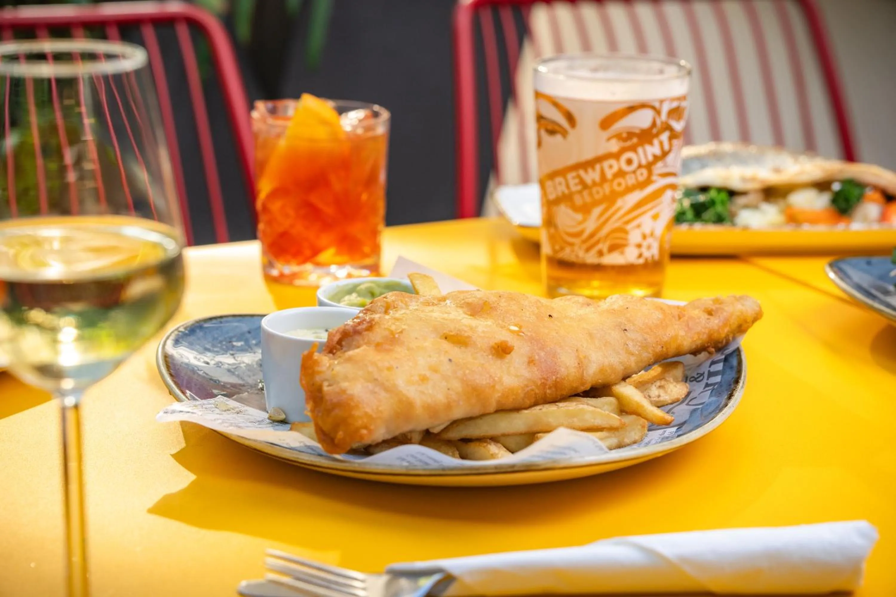 Lounge or bar in Tavistock Hotel