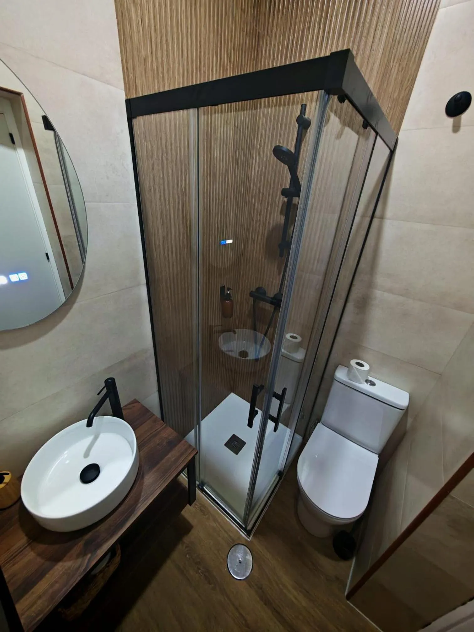 Bathroom in La Banda Suites