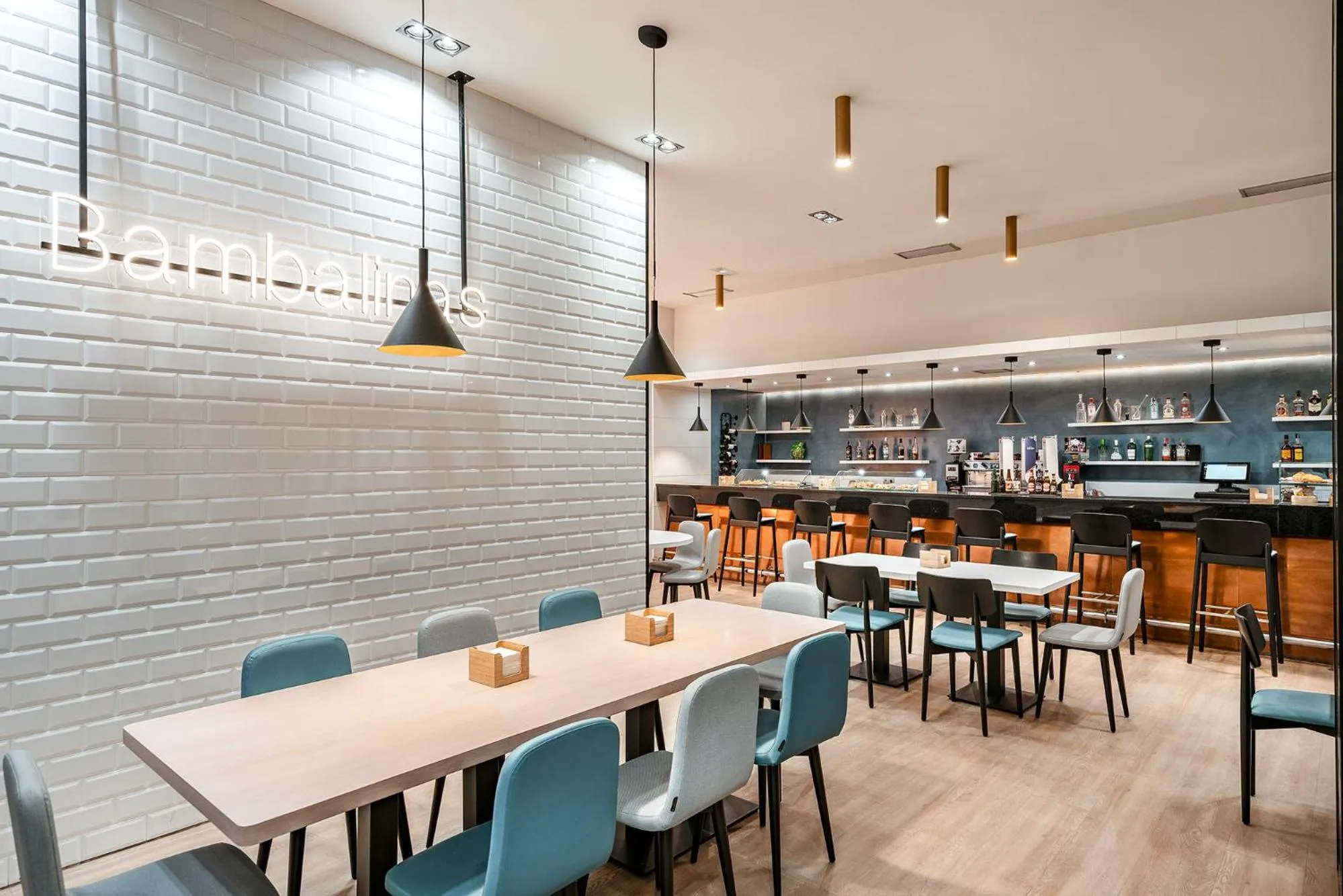 Restaurant/places to eat in Dorma Coliseum