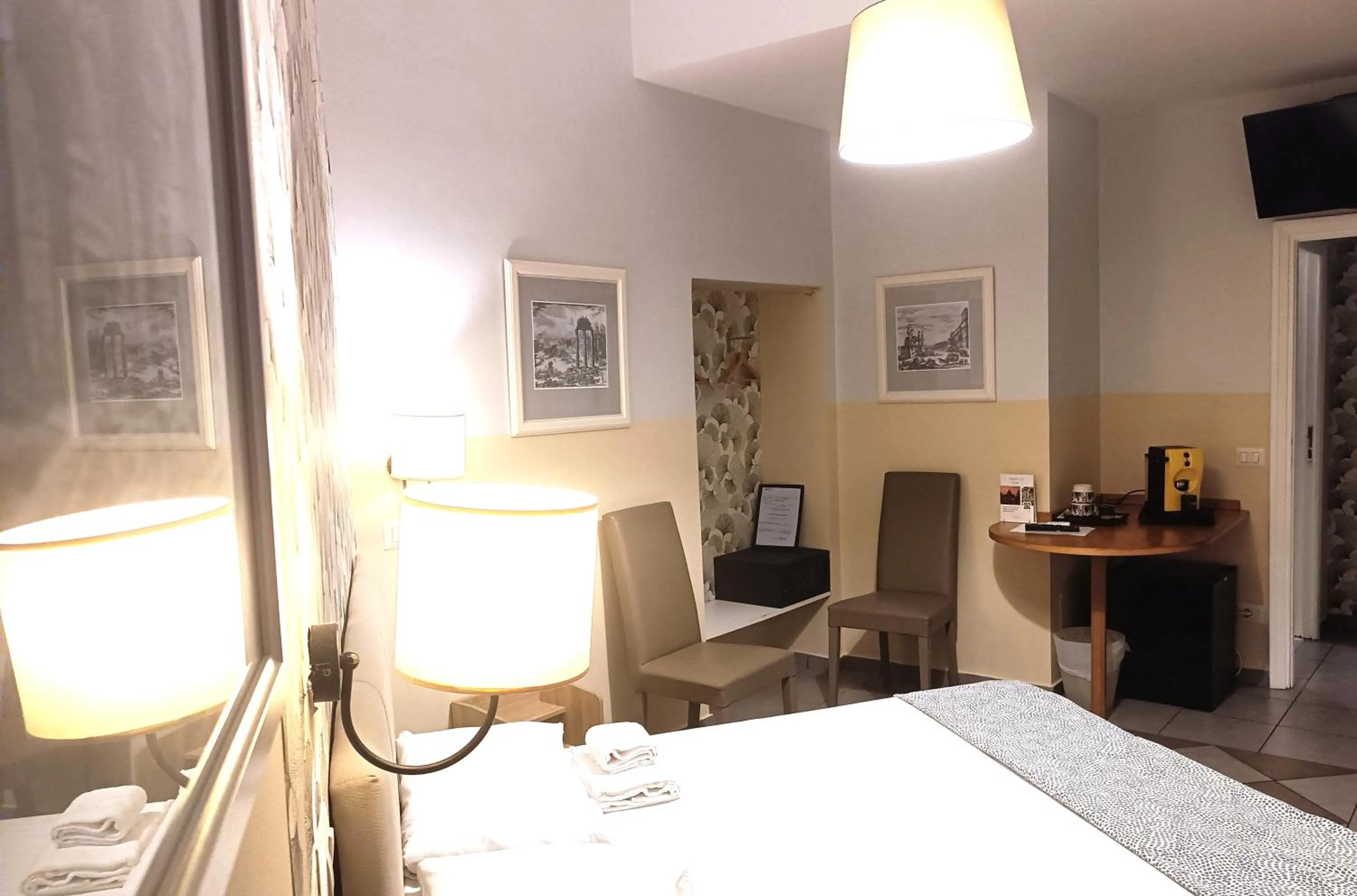 Bed in Sweet Dreams Roma