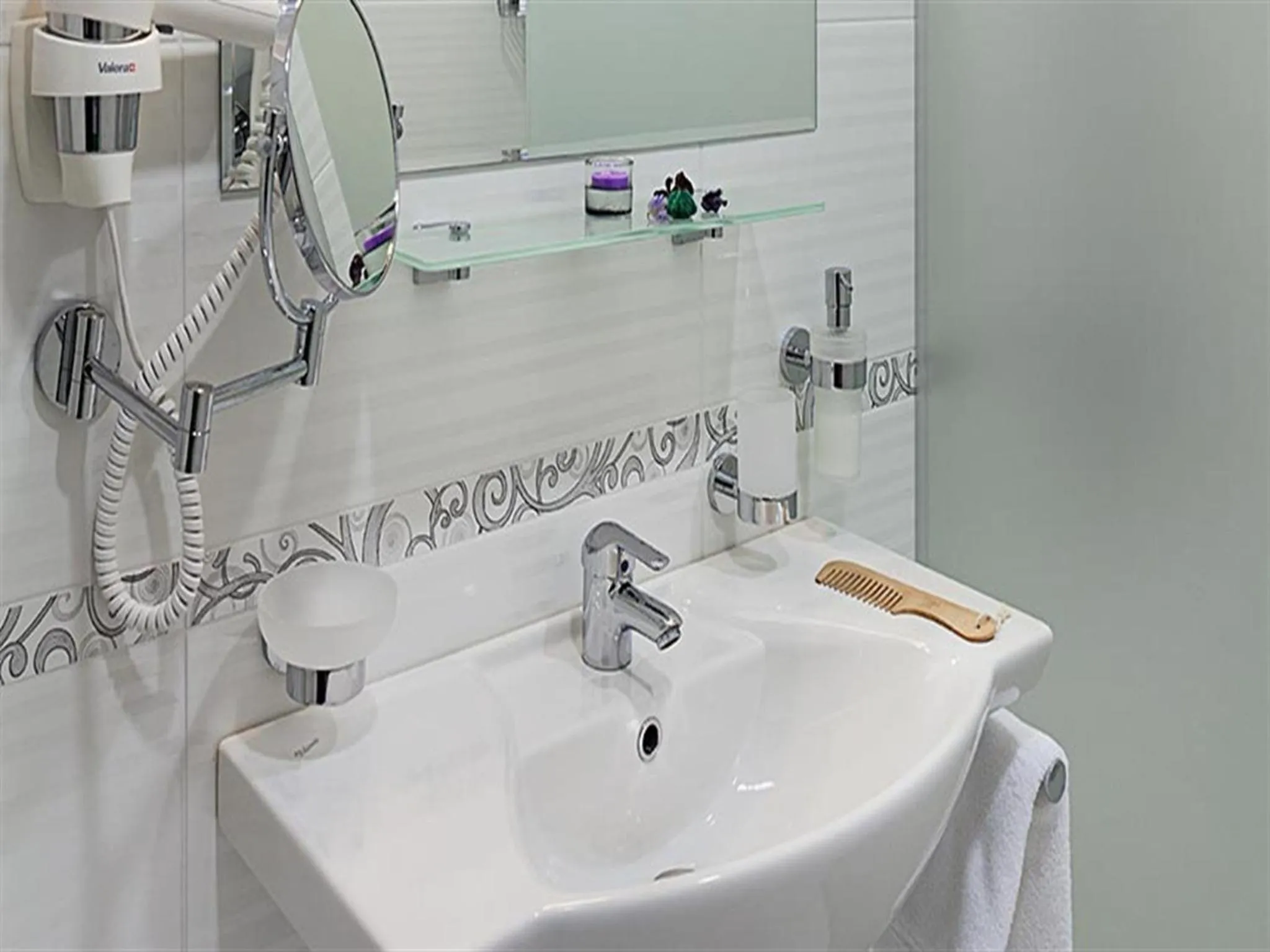 Bathroom in Hotel Villa Kaylaka