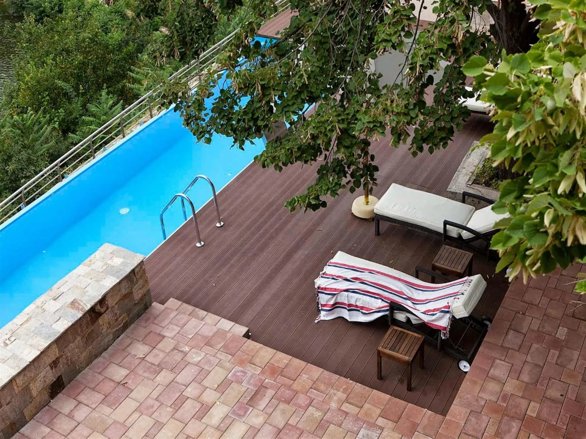 Swimming pool in Hotel Villa Kaylaka