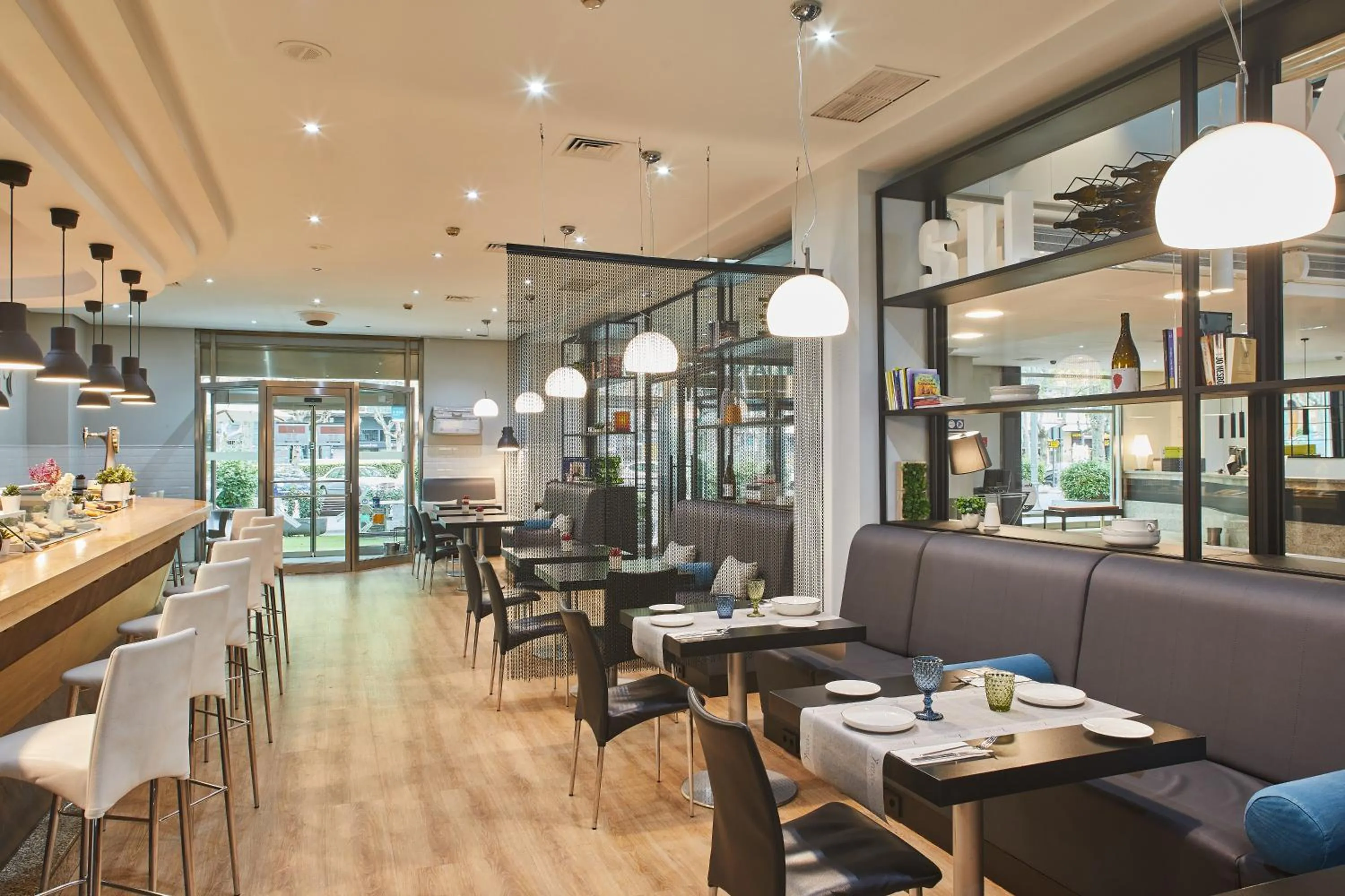 Lounge or bar in Silken Juan de Austria