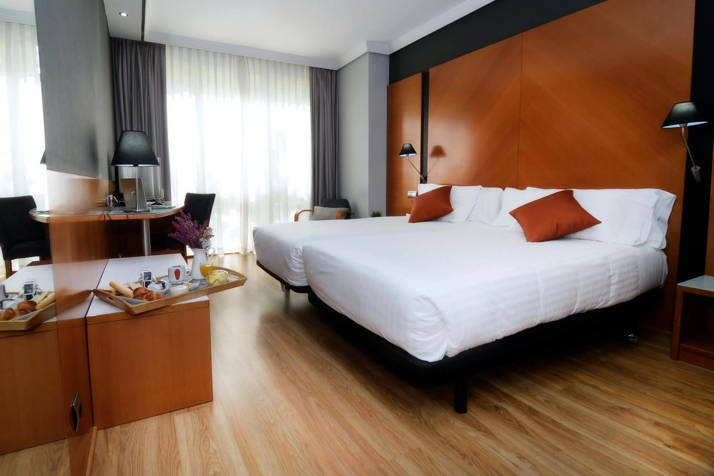 Bed in Silken Juan de Austria