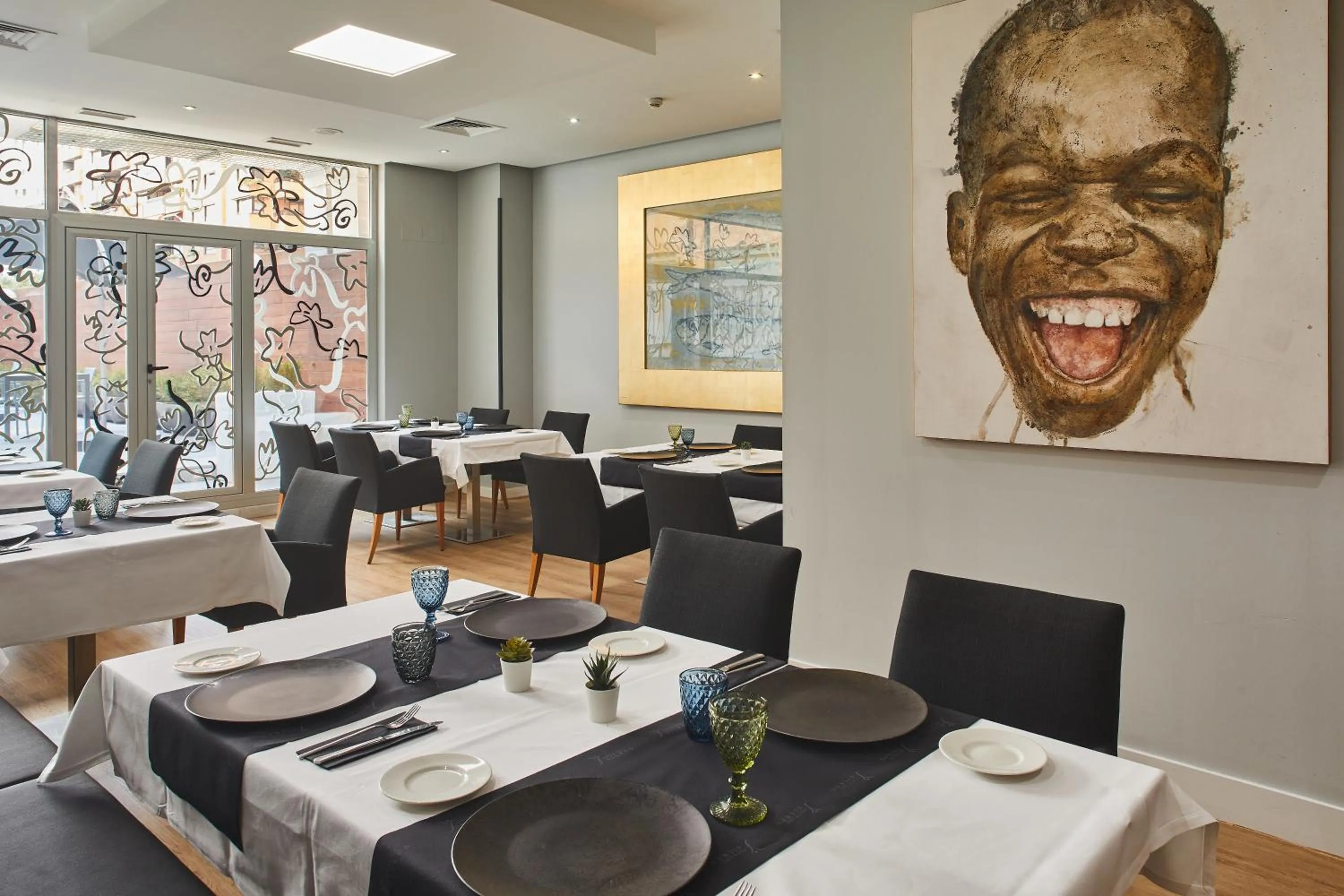 Restaurant/places to eat in Silken Juan de Austria