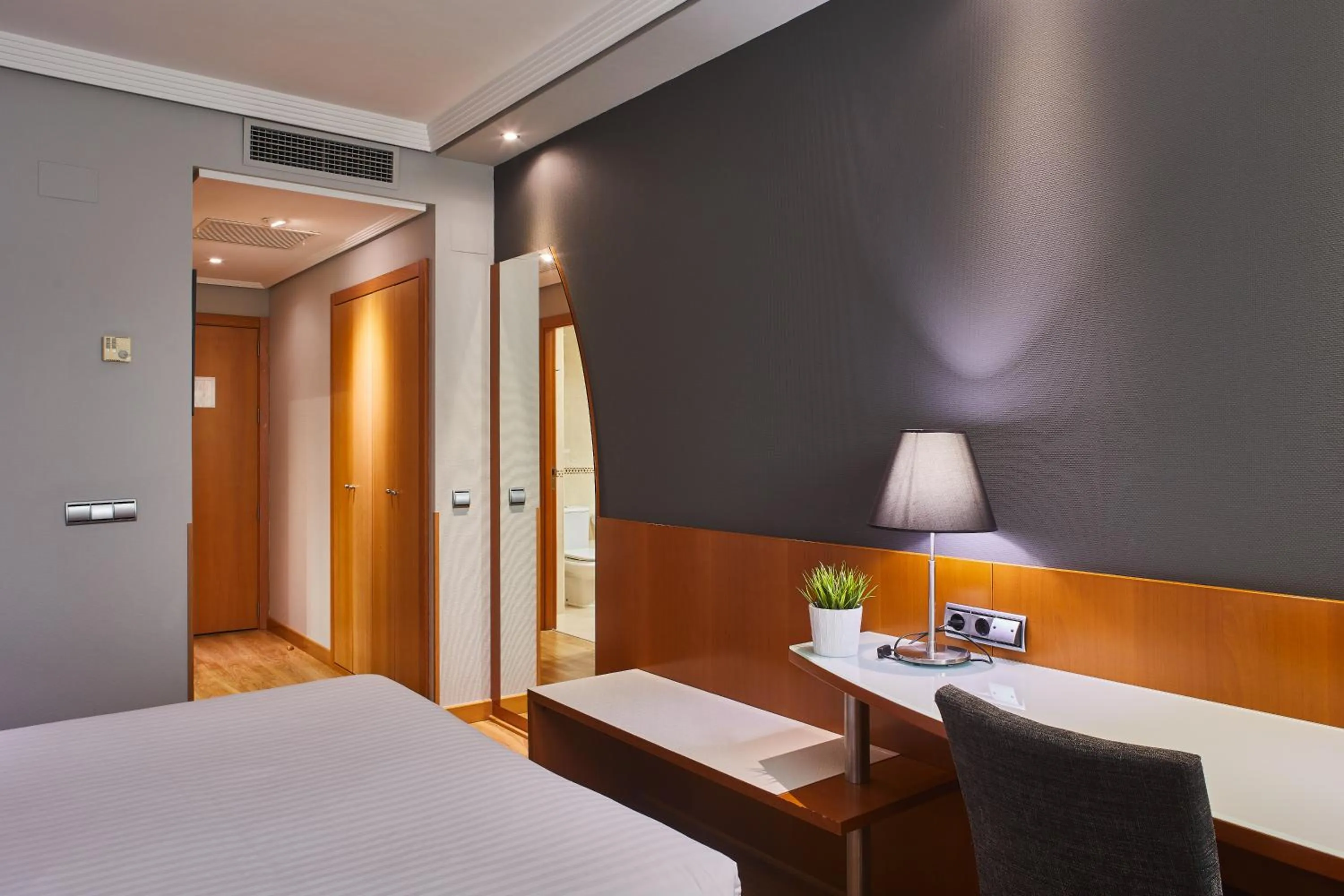 Bed in Silken Juan de Austria