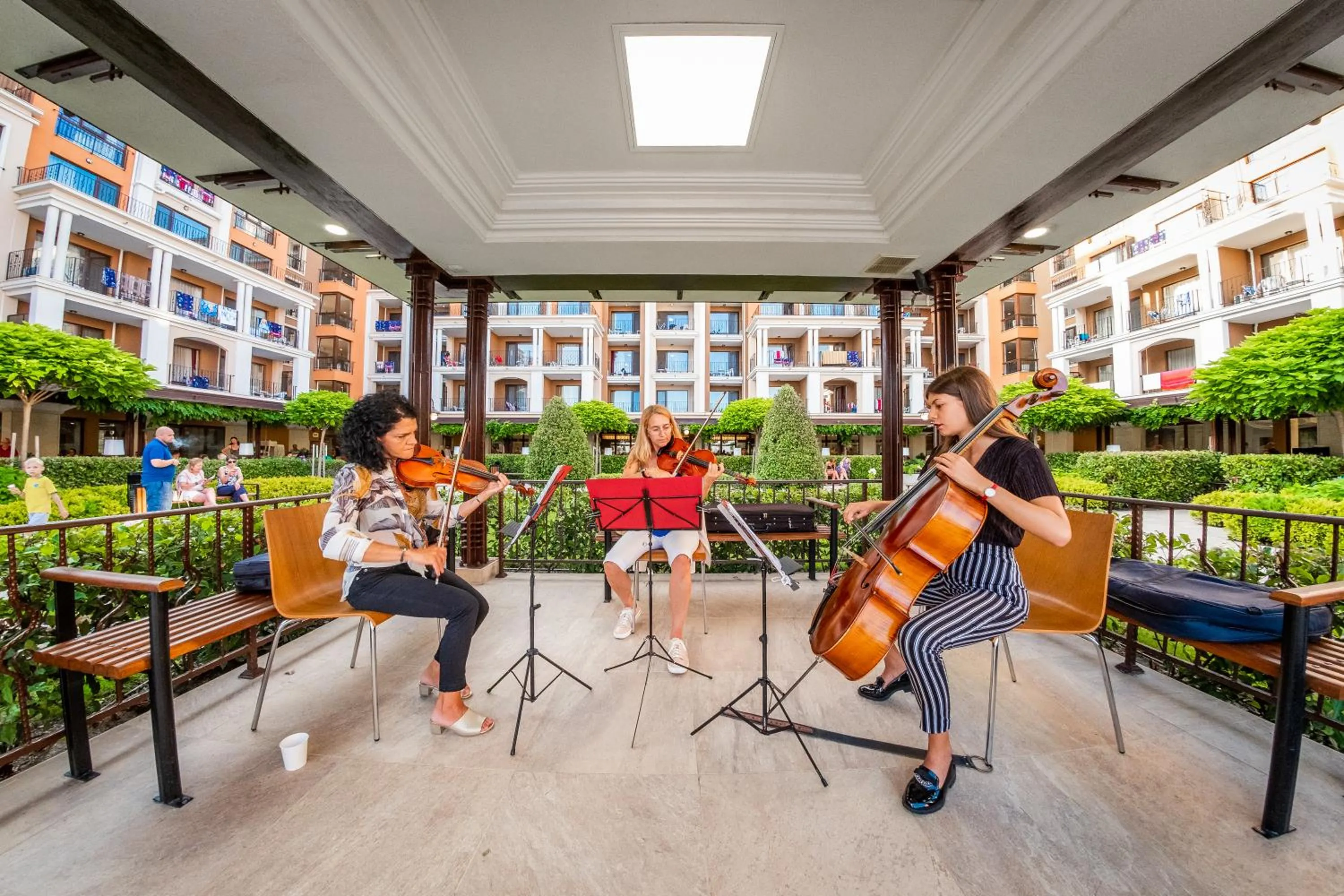 Entertainment in Premier Fort Beach Hotel