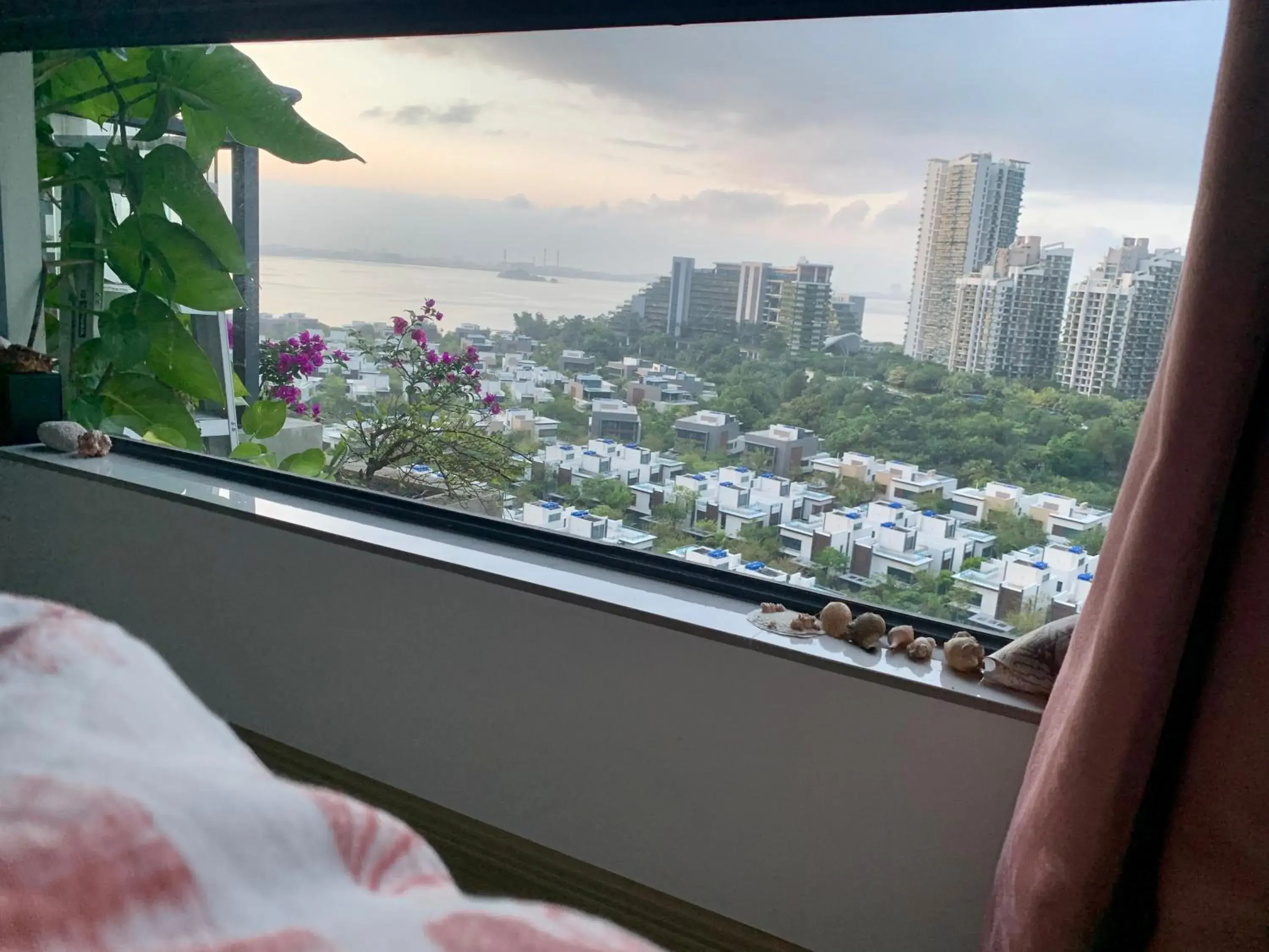 Two-Bedroom Apartment in Sea view 2 bedroom Fully furnished Apartment Forest City Starview Bay Johor Malaysia Two-Bedroom Apartment in Sea view 2 bedroom Fully furnished Apartment Forest City Starview Bay Johor Malaysia