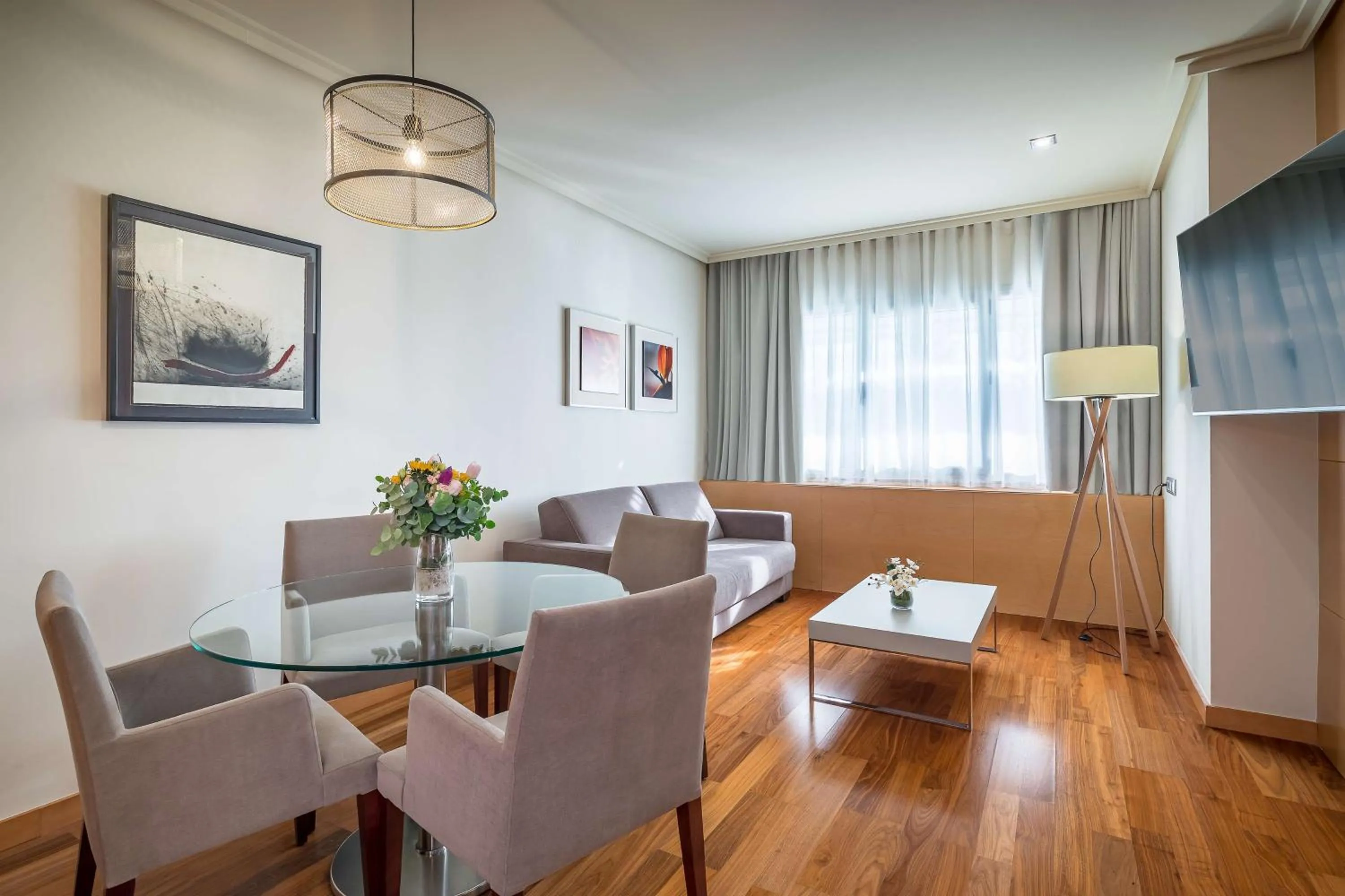 Photo of the whole room in Barceló Murcia Siete Coronas