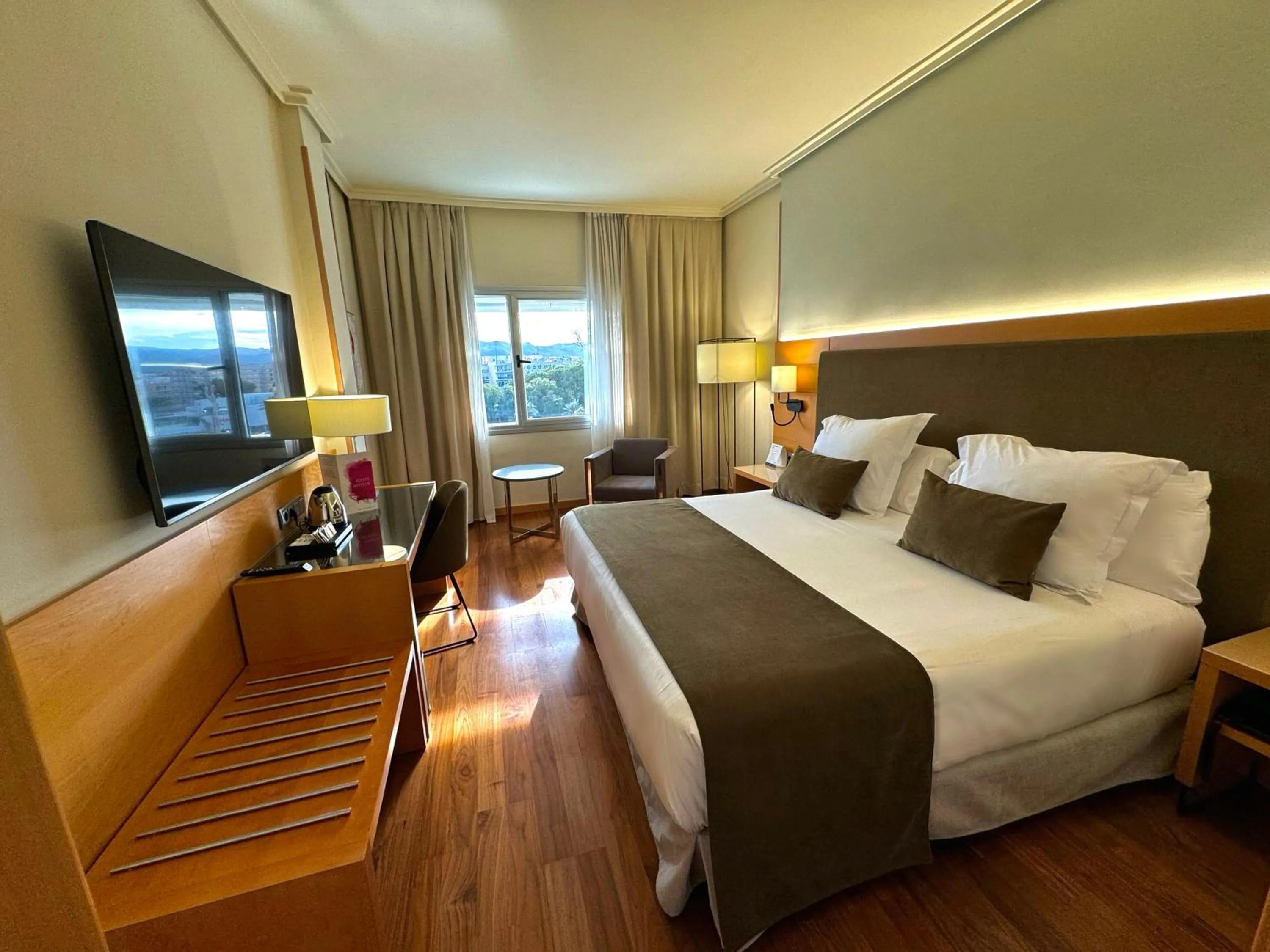 Bed in Barceló Murcia Siete Coronas