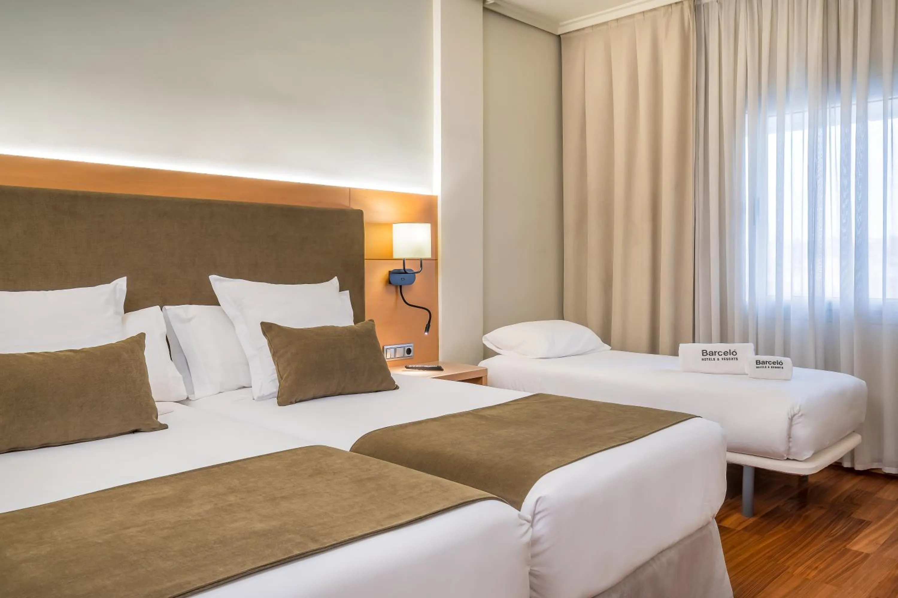 Bed in Barceló Murcia Siete Coronas