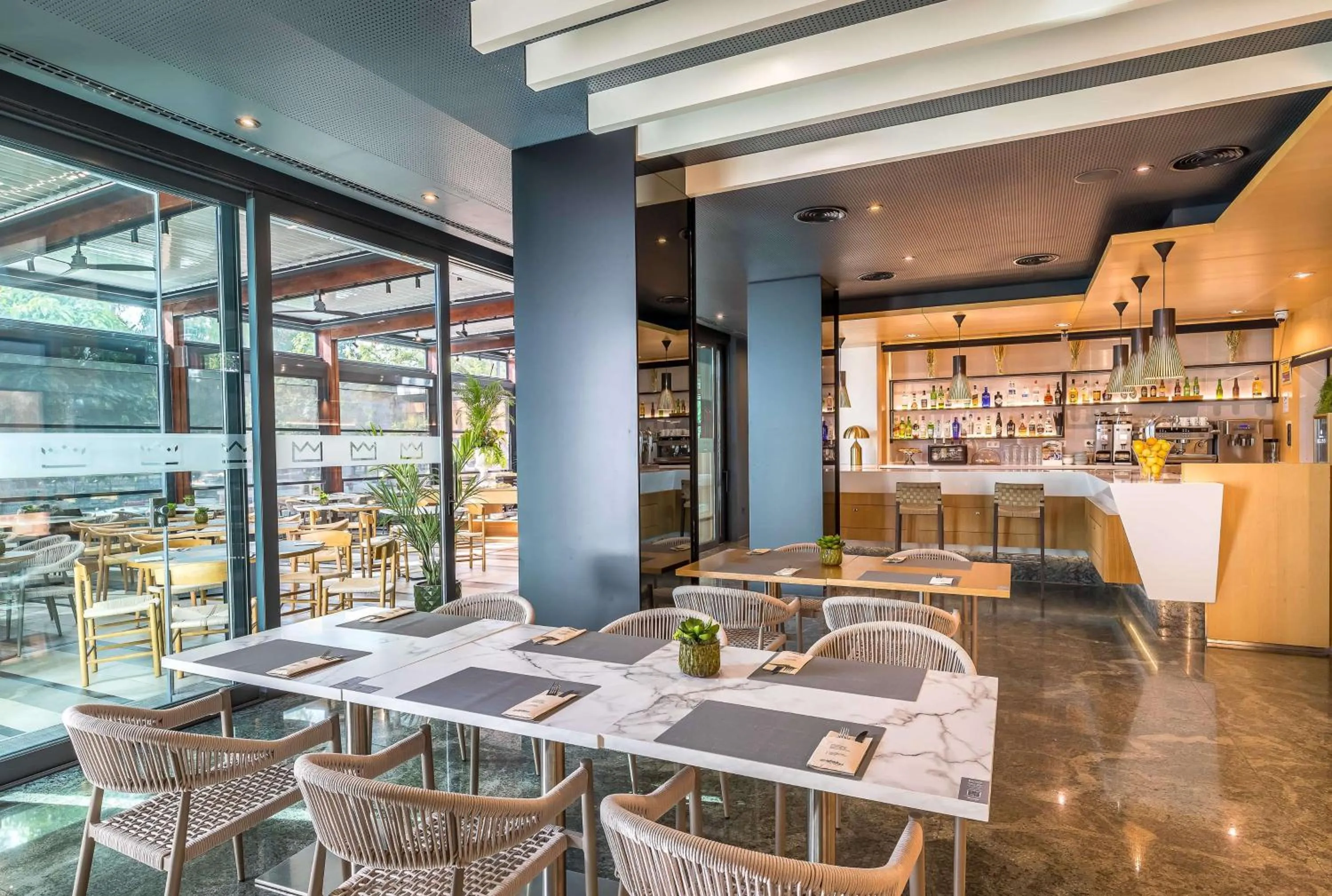 Restaurant/places to eat in Barceló Murcia Siete Coronas