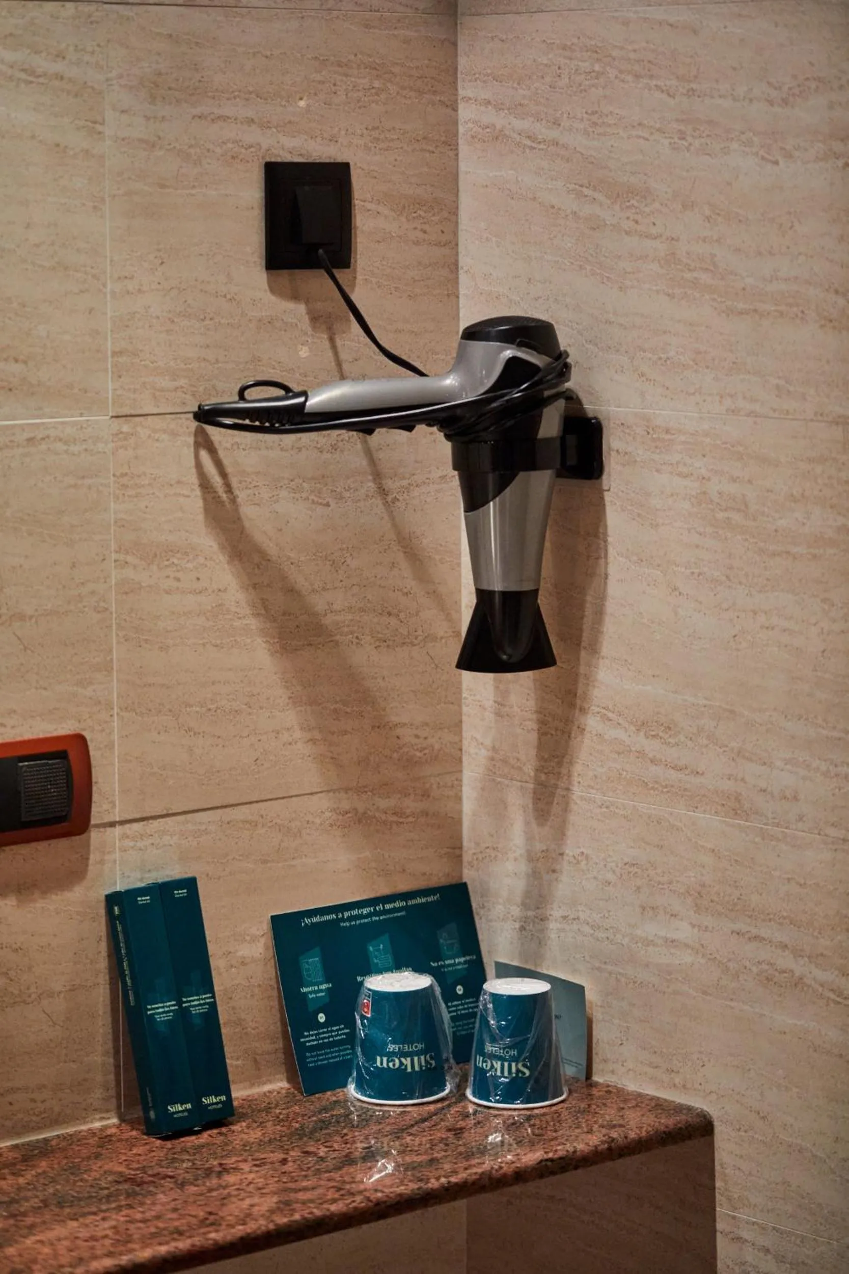 Bathroom in Silken Monumental Naranco