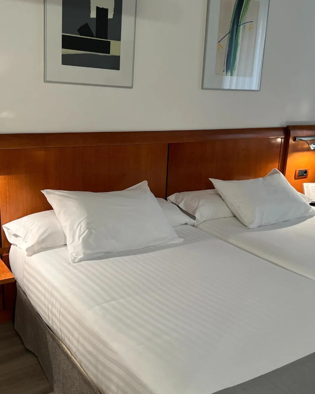 Bed in Silken Monumental Naranco