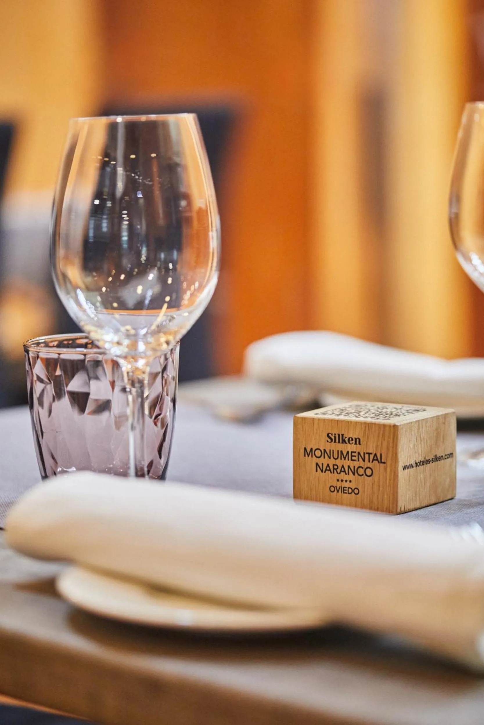 Restaurant/places to eat in Silken Monumental Naranco