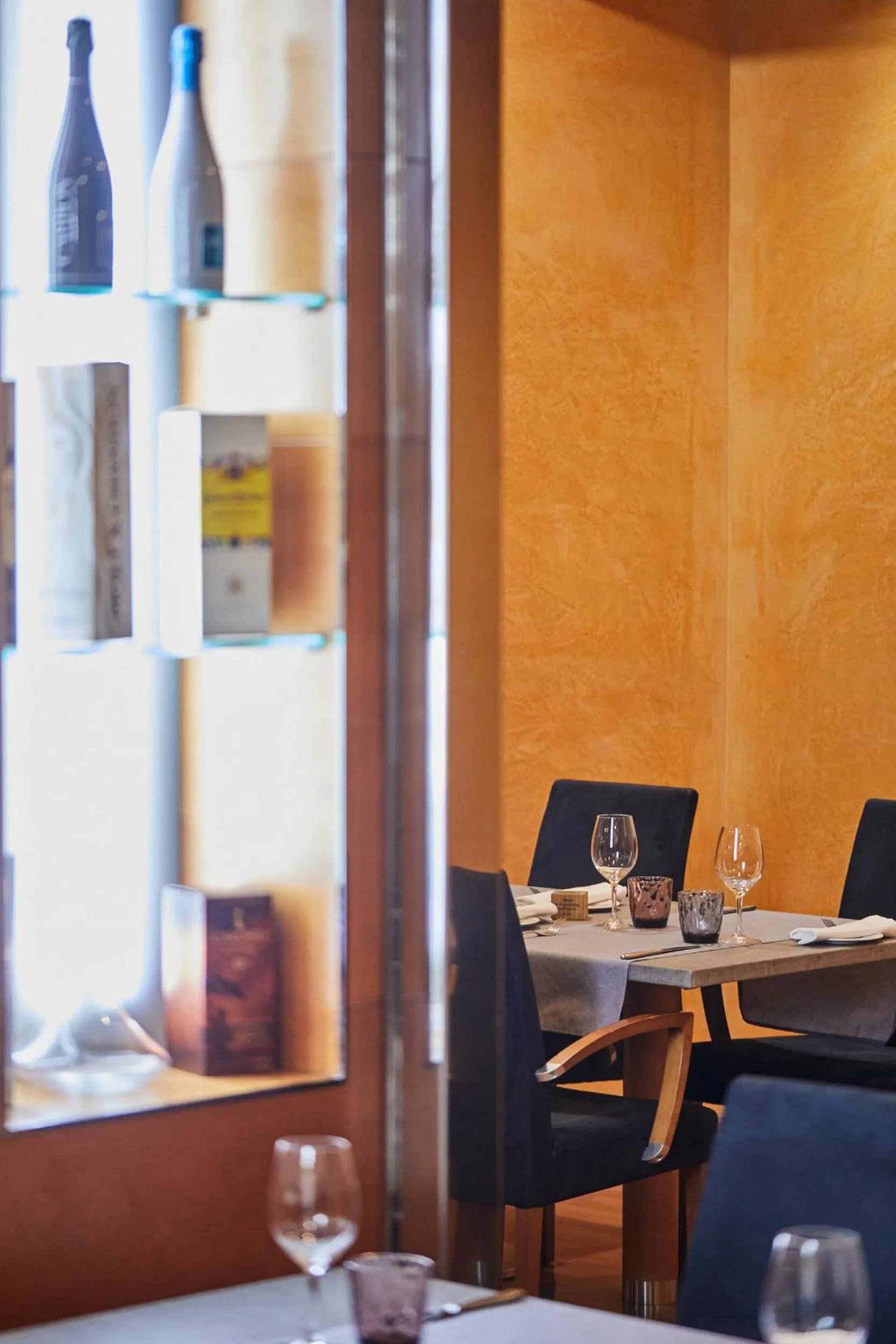 Restaurant/places to eat in Silken Monumental Naranco