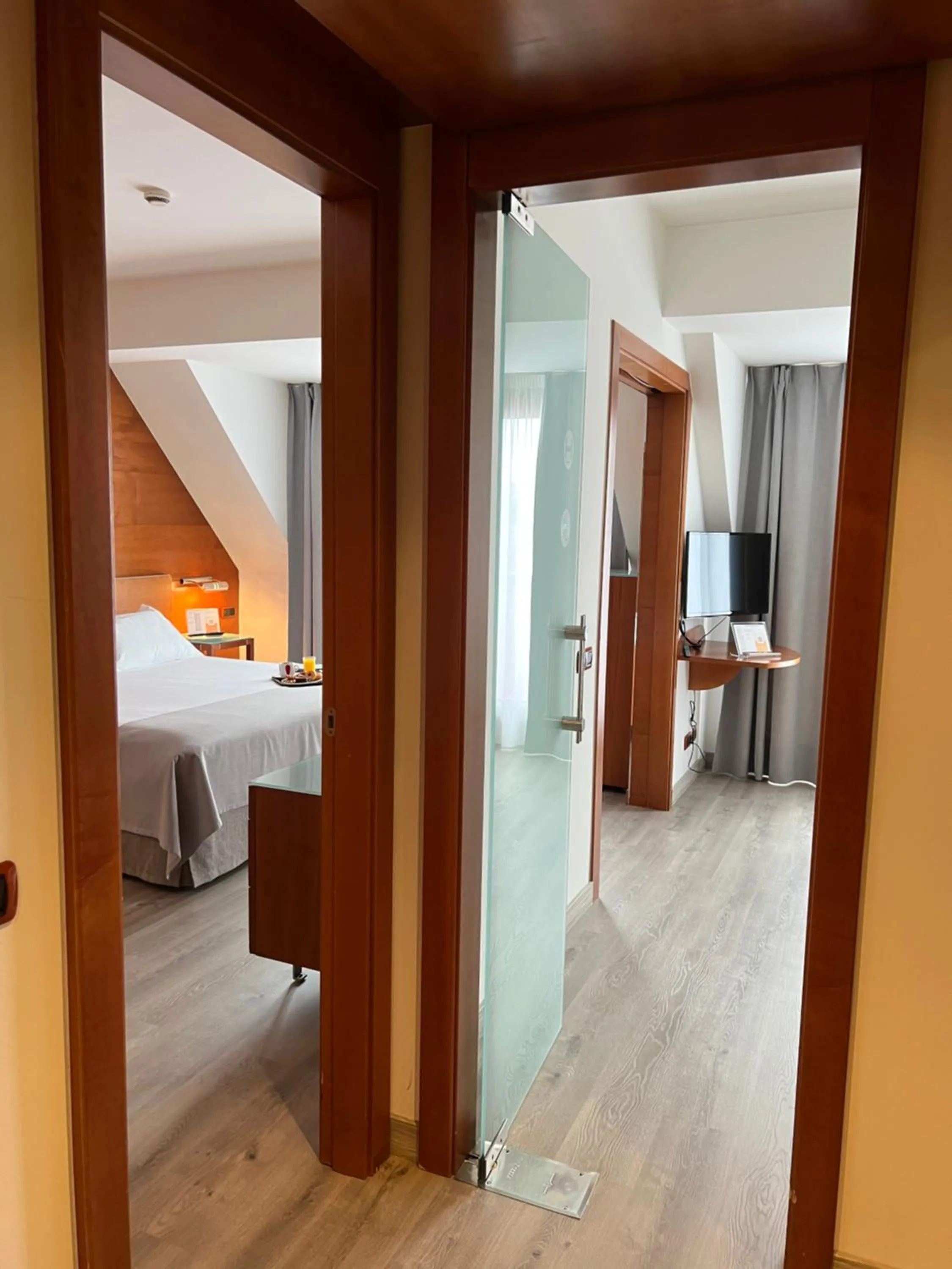 Bed in Silken Monumental Naranco