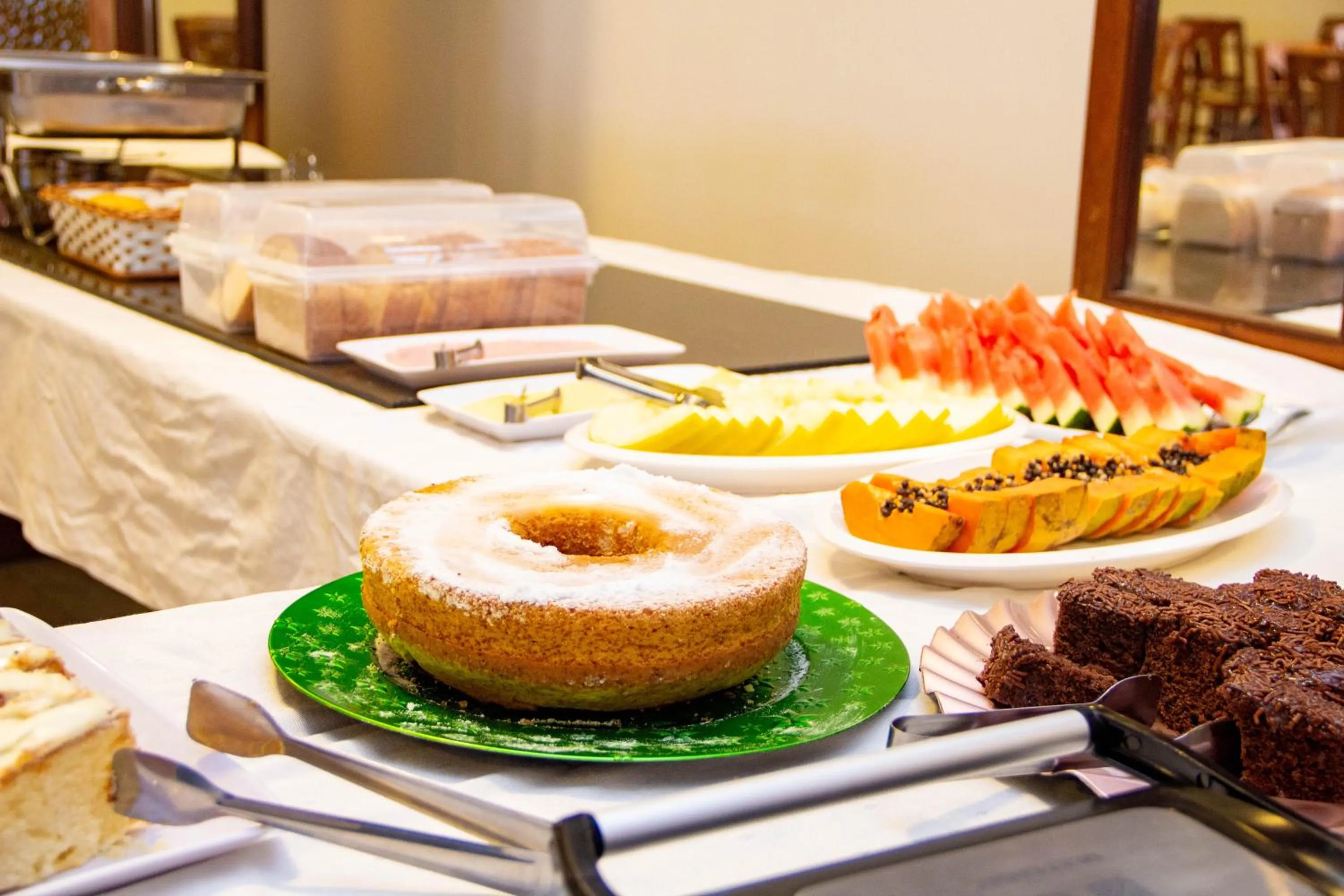 Breakfast in HOTEL DOMHOF