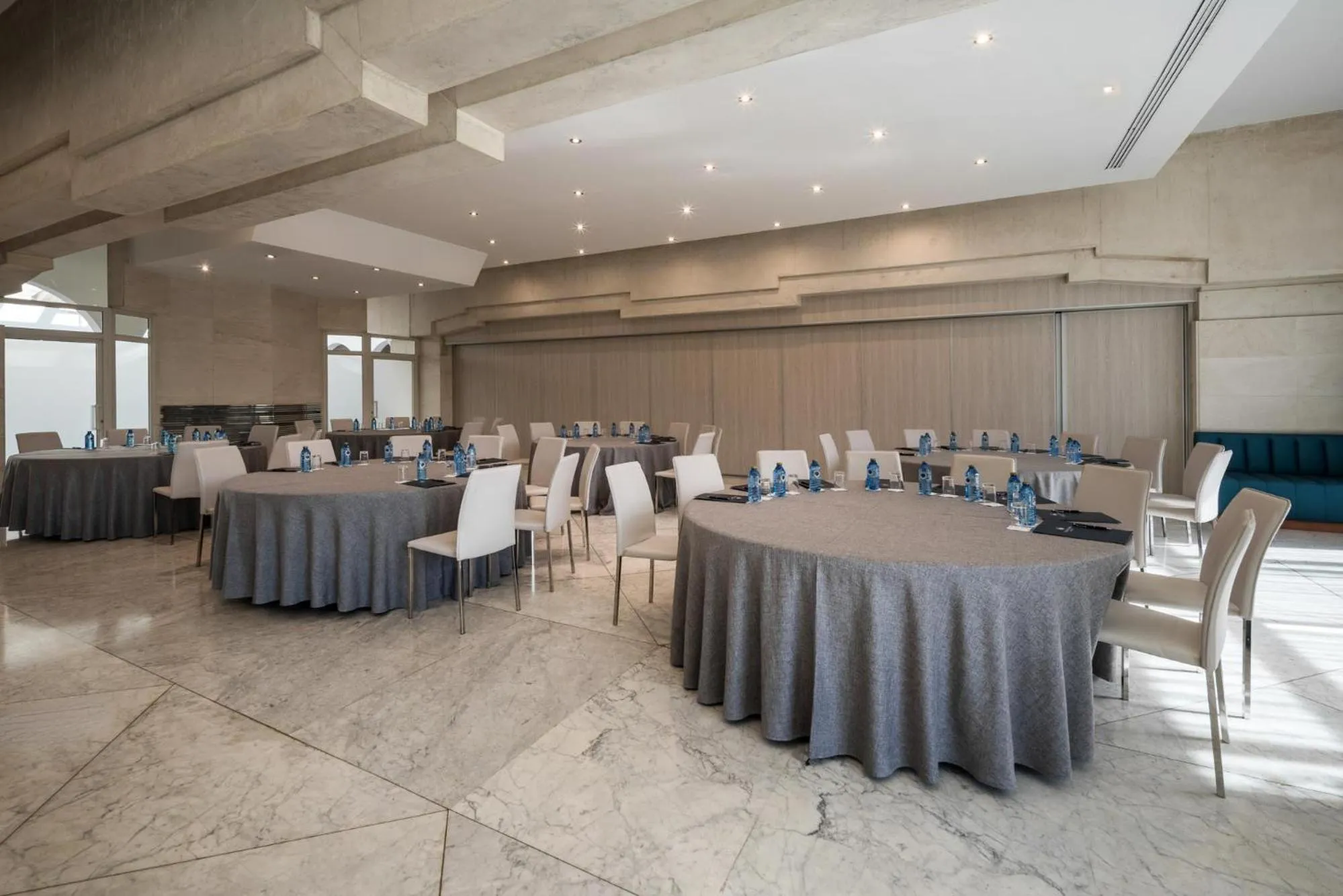 Restaurant/places to eat in Eurostars Al-Ándalus Palace