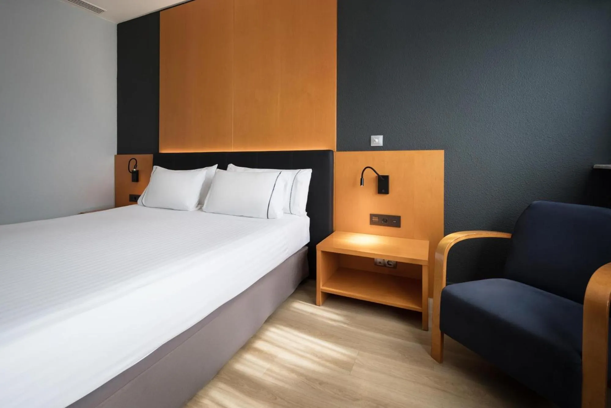 Photo of the whole room, Bed in Eurostars Al-Ándalus Palace