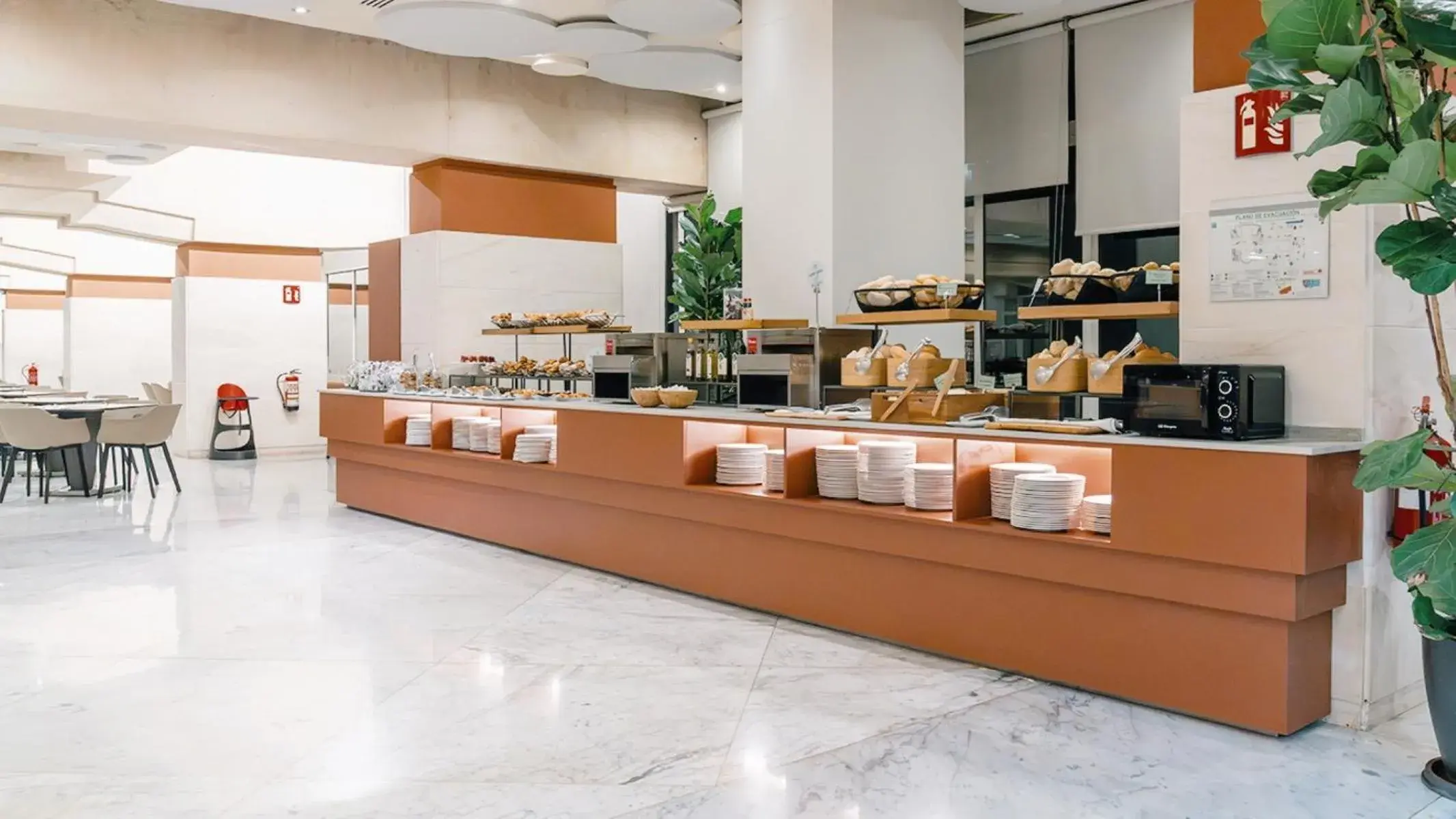 Buffet breakfast in Silken Al-Andalus Palace Buffet breakfast in Silken Al-Andalus Palace