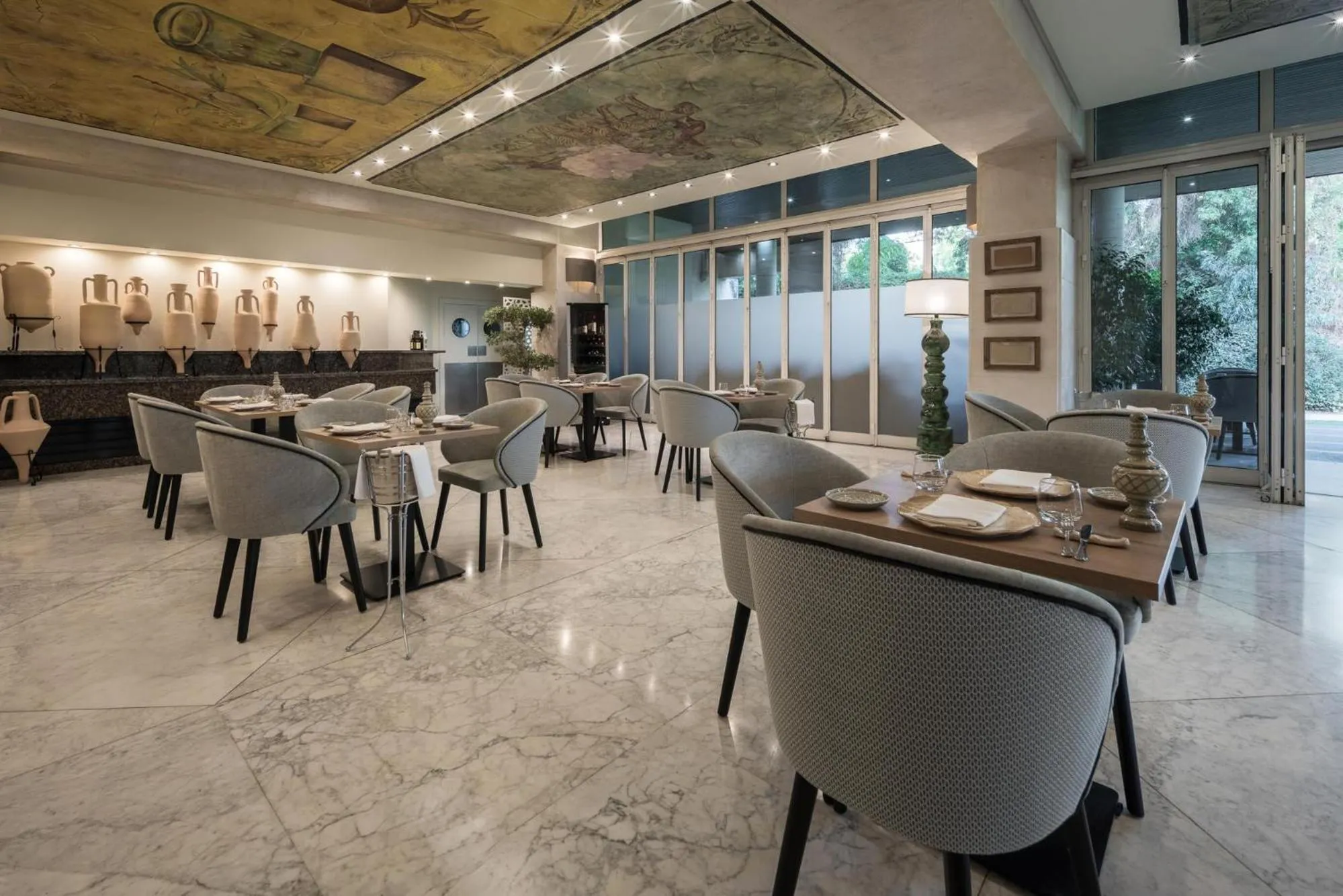 Restaurant/places to eat in Eurostars Al-Ándalus Palace