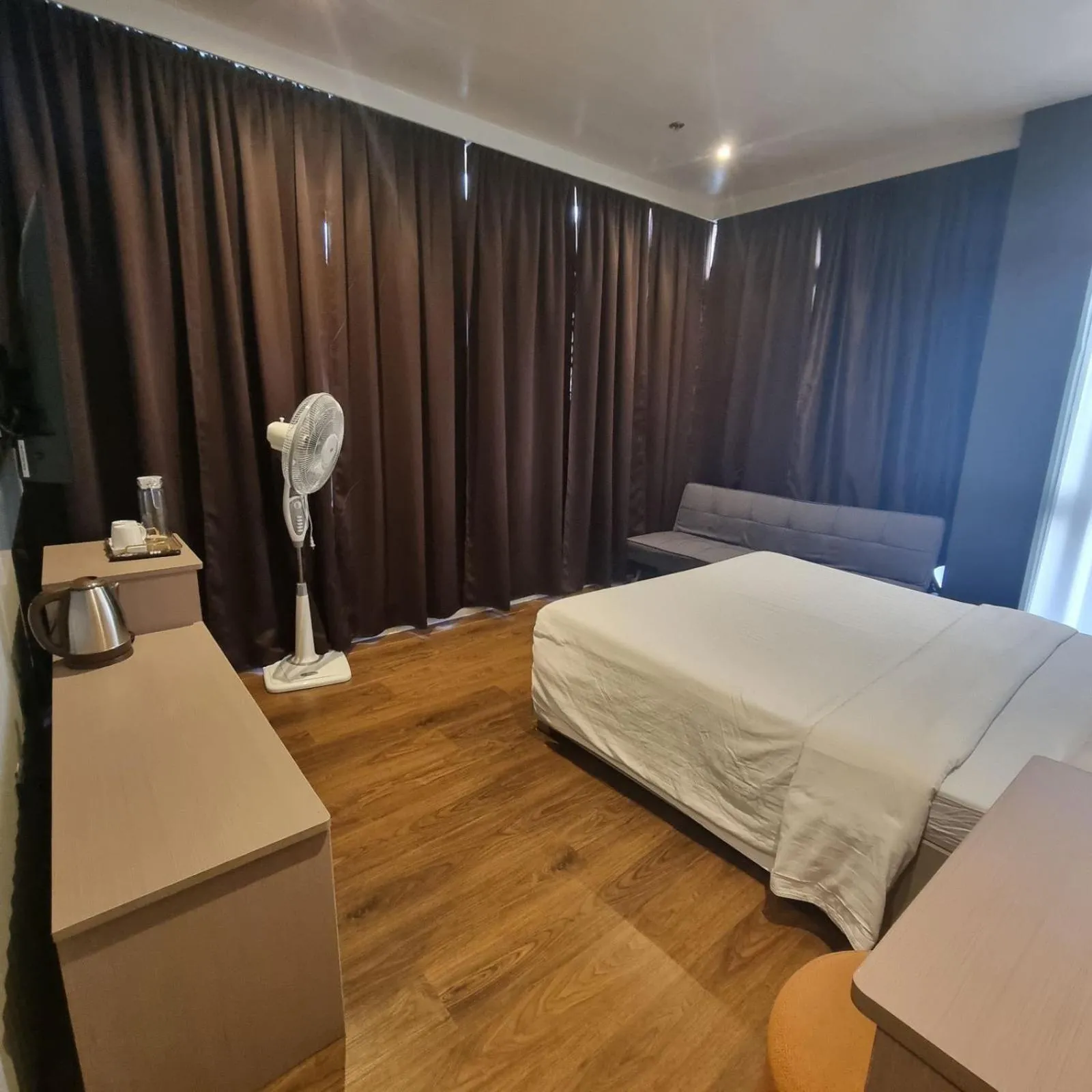 Photo of the whole room, Bed in Eekos Bed and Breakfast