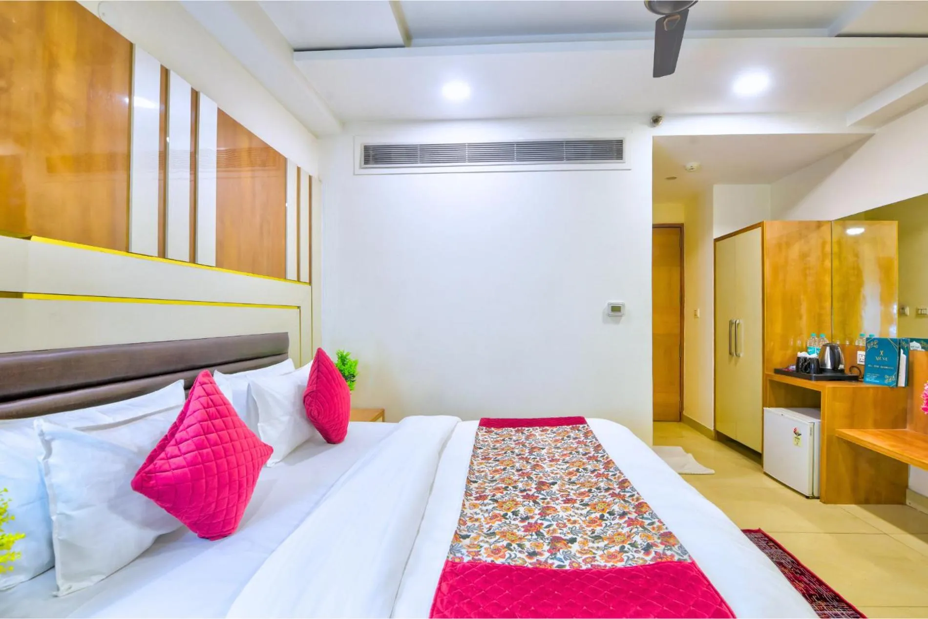 Bed in Hotel All Time Residency -Near Connaught Place New Delhi