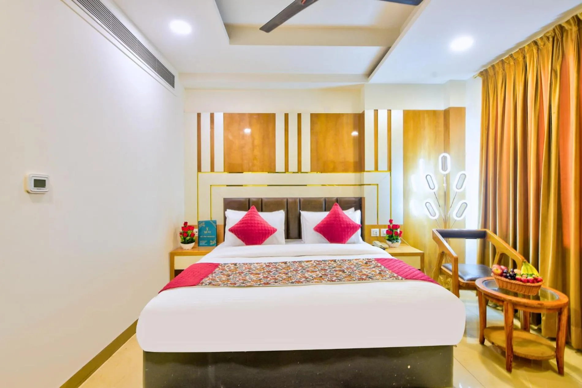 Bed in Hotel All Time Residency -Near Connaught Place New Delhi