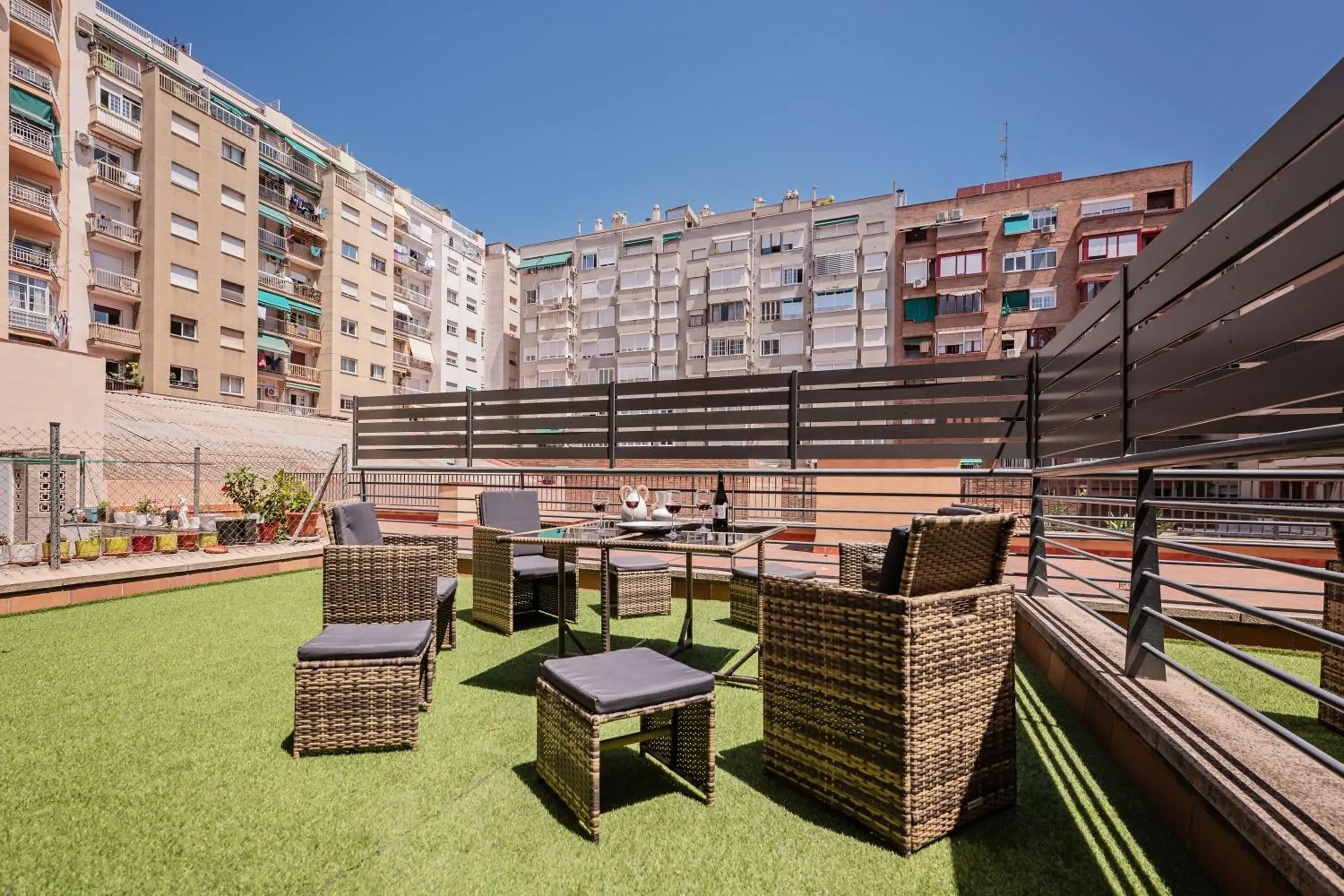 Inner courtyard view in Apartaments Marina - Abapart Inner courtyard view in Apartaments Marina - Abapart