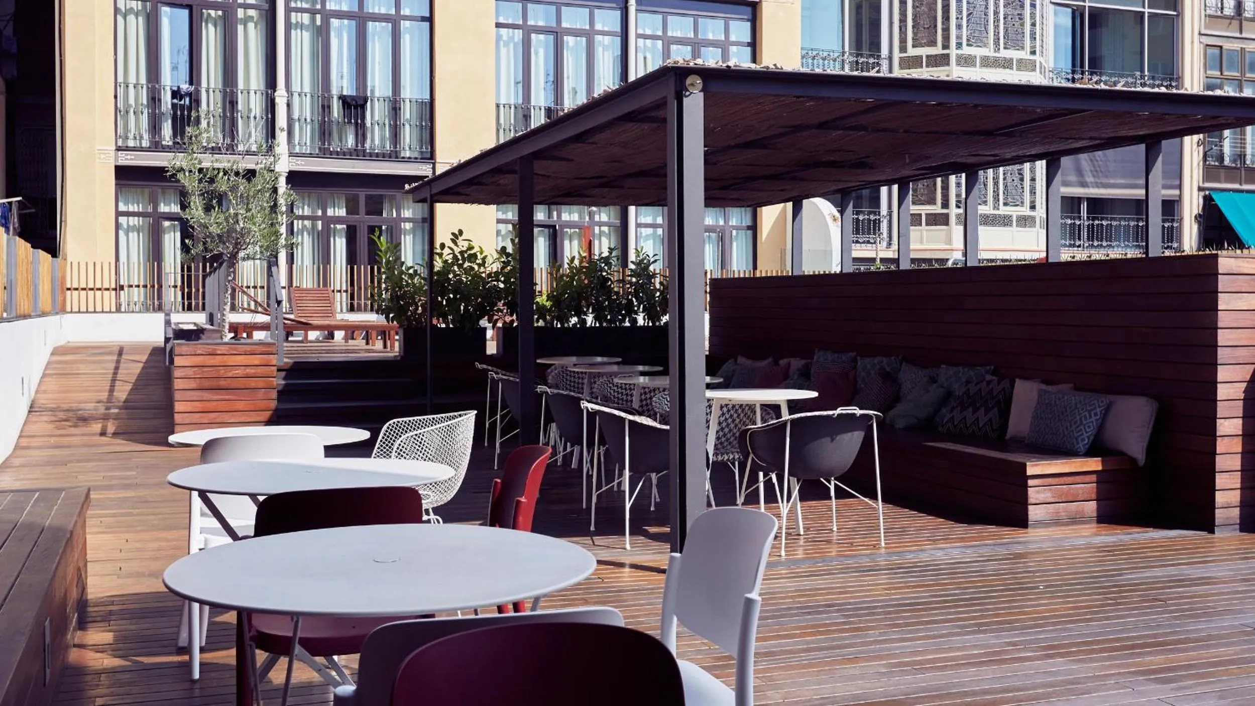 Balcony/Terrace in TOC Hostel Barcelona