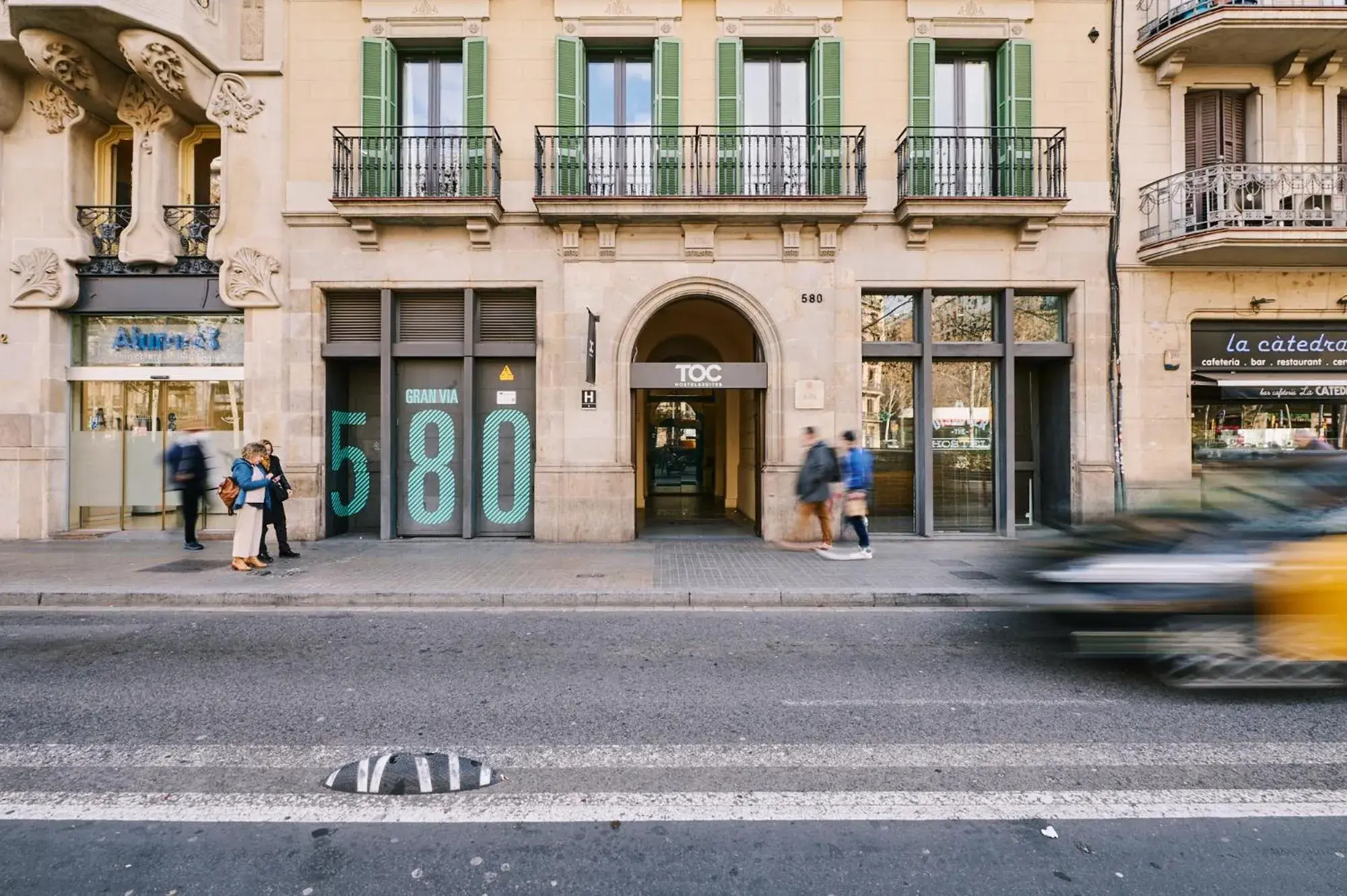 Property building in TOC Hostel Barcelona Property building in TOC Hostel Barcelona