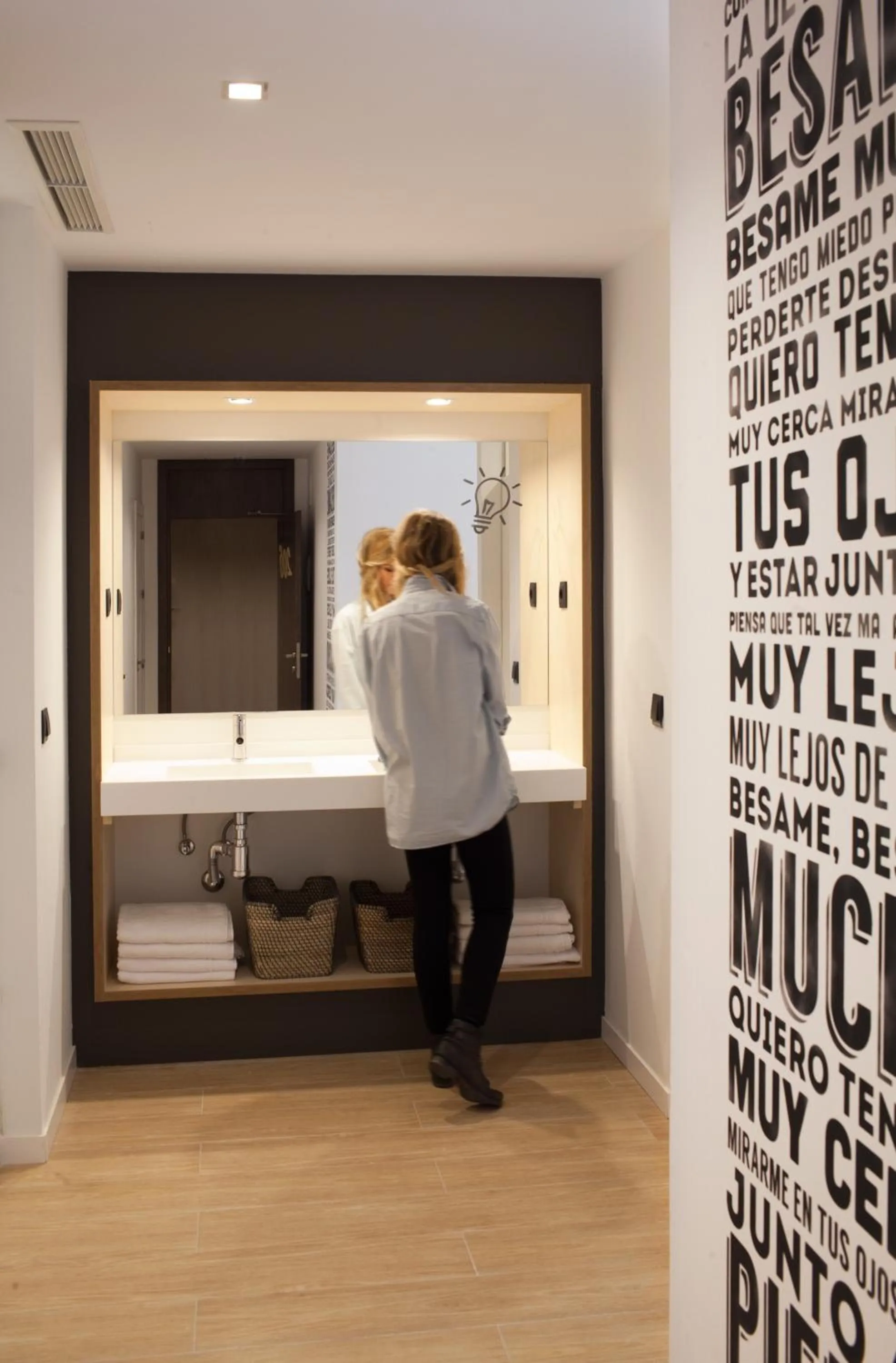 Bathroom in TOC Hostel Barcelona