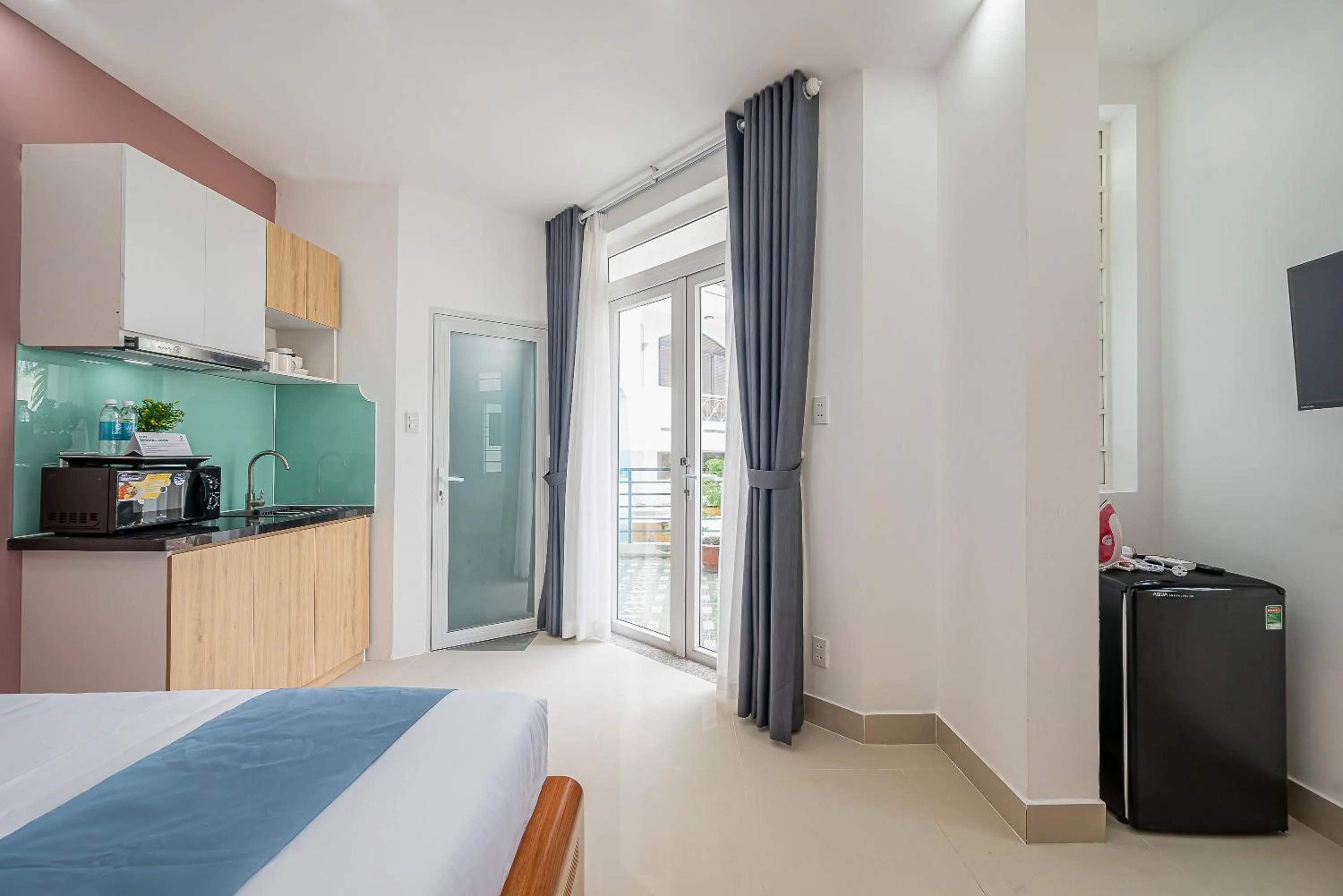 Kitchen or kitchenette, Bed in Cozrum Homes - Retro House