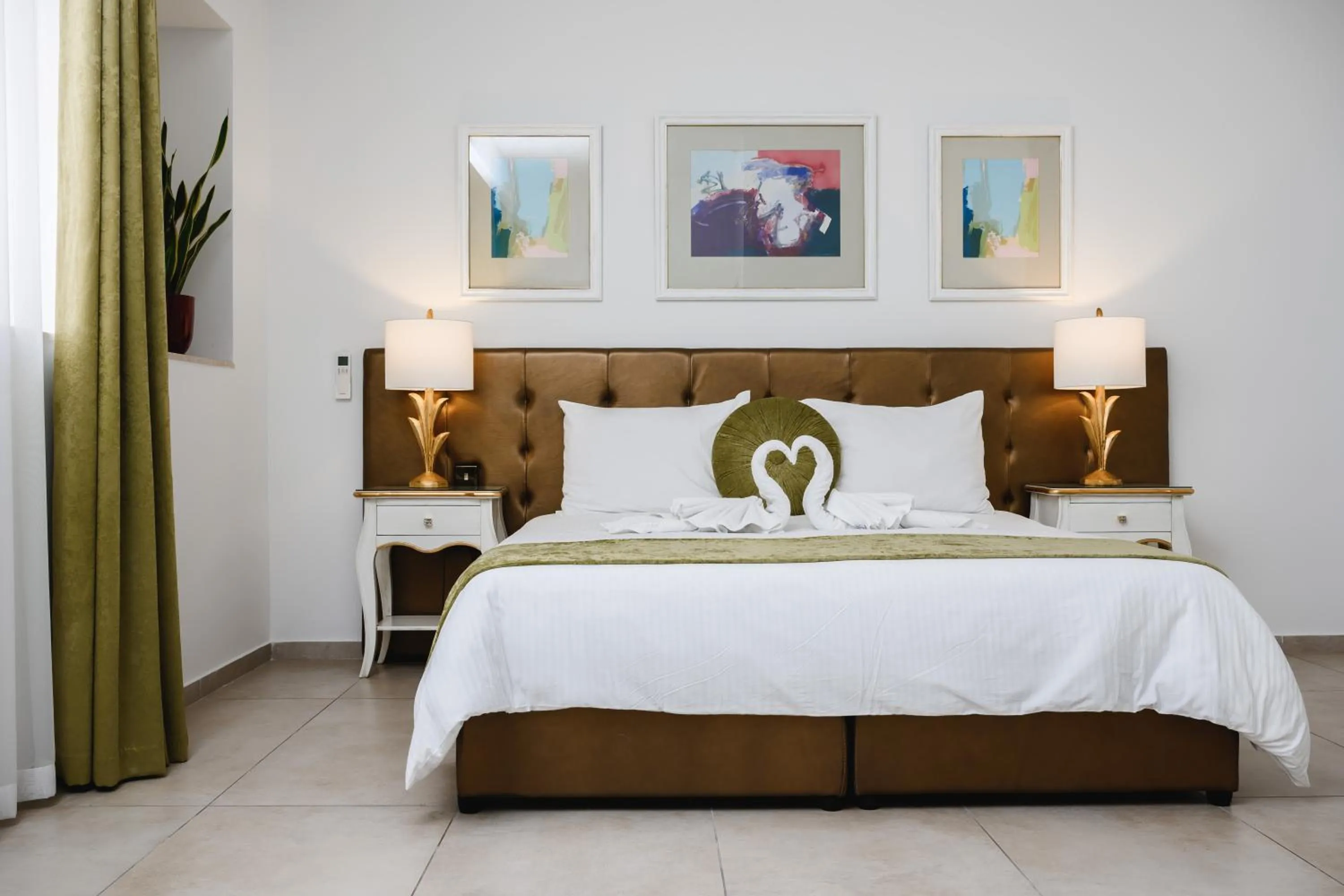 Bed in Giorgio Boutique Hotel