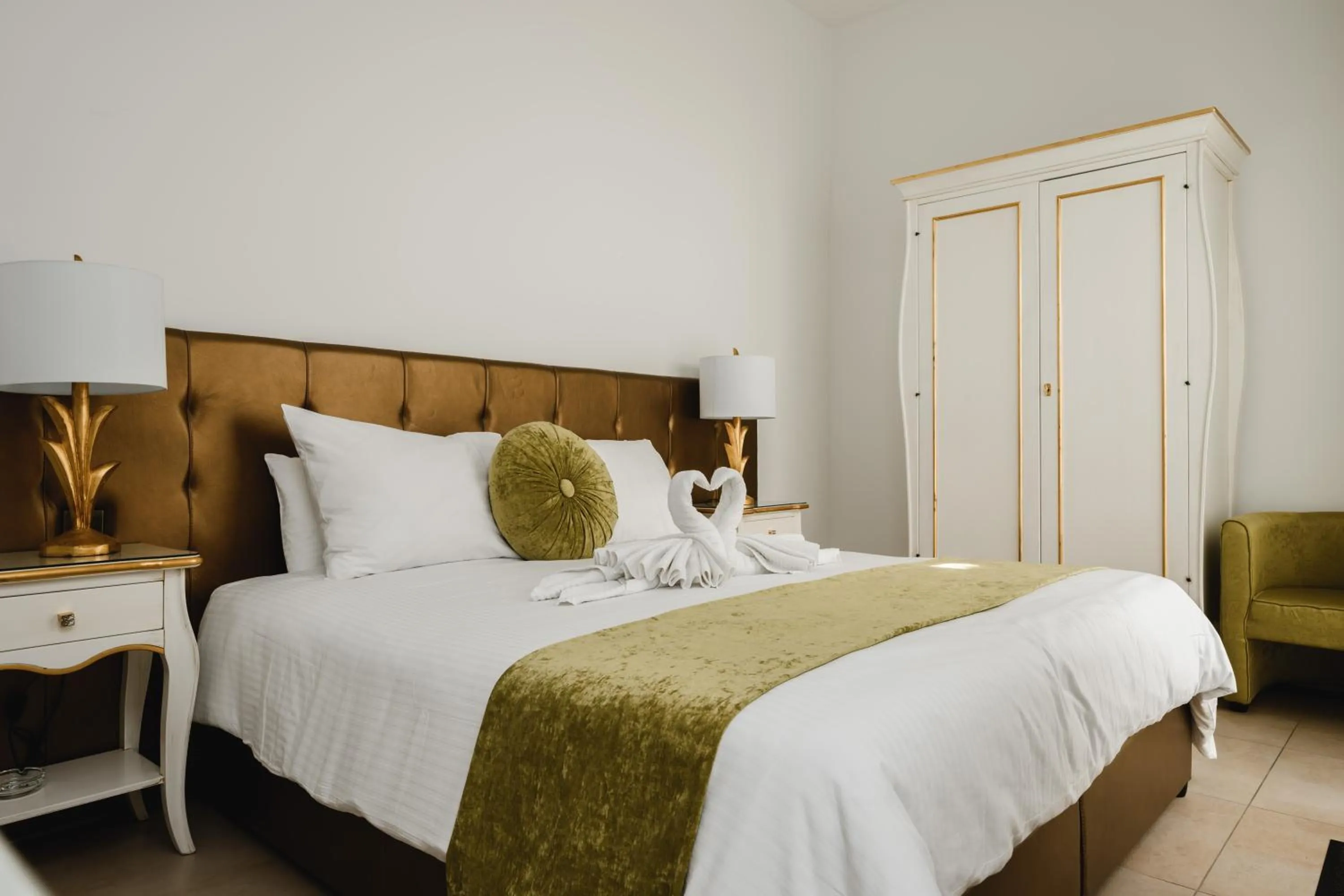 Bed in Giorgio Boutique Hotel