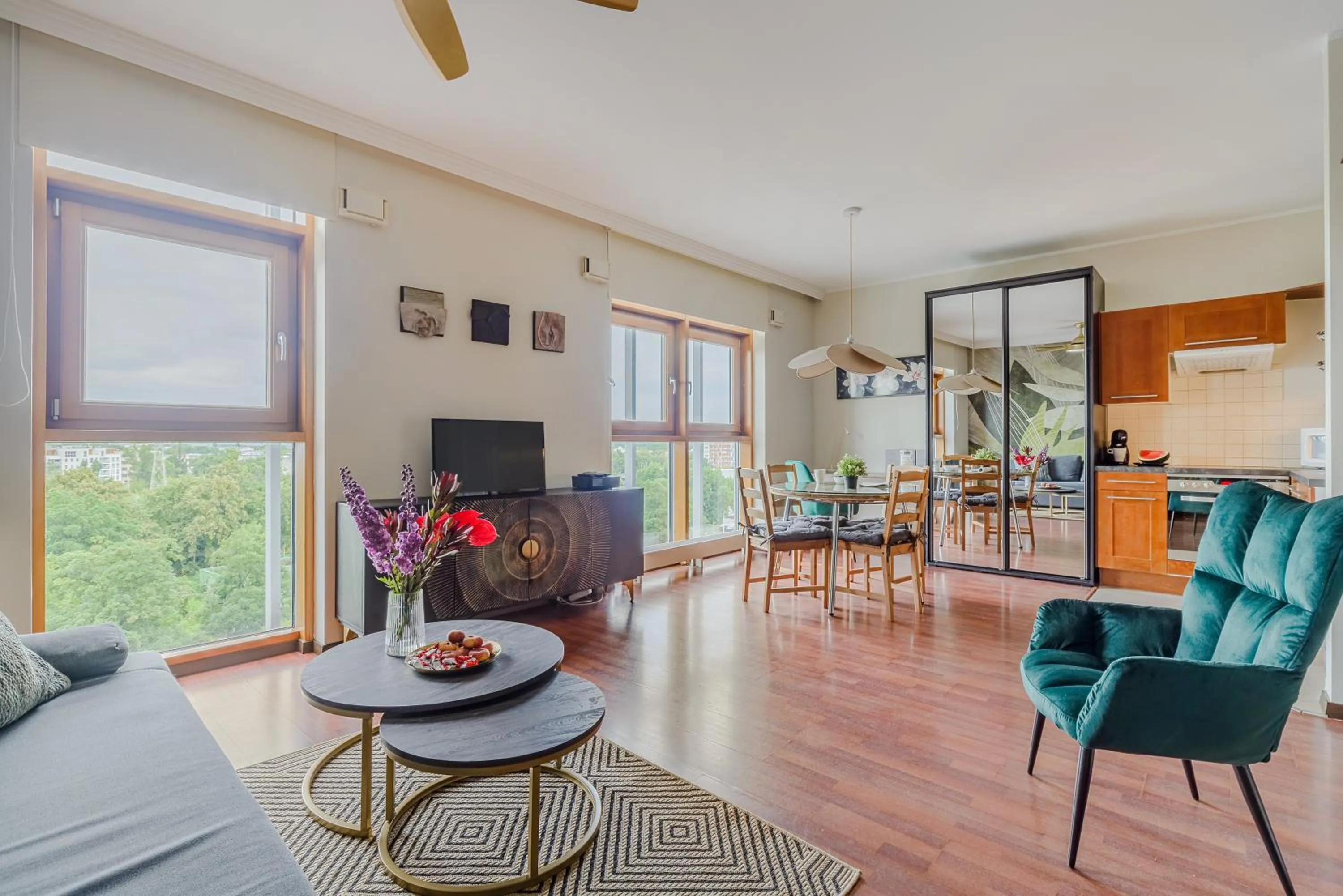 Seating area in Slominskiego 7 P&O Apartments