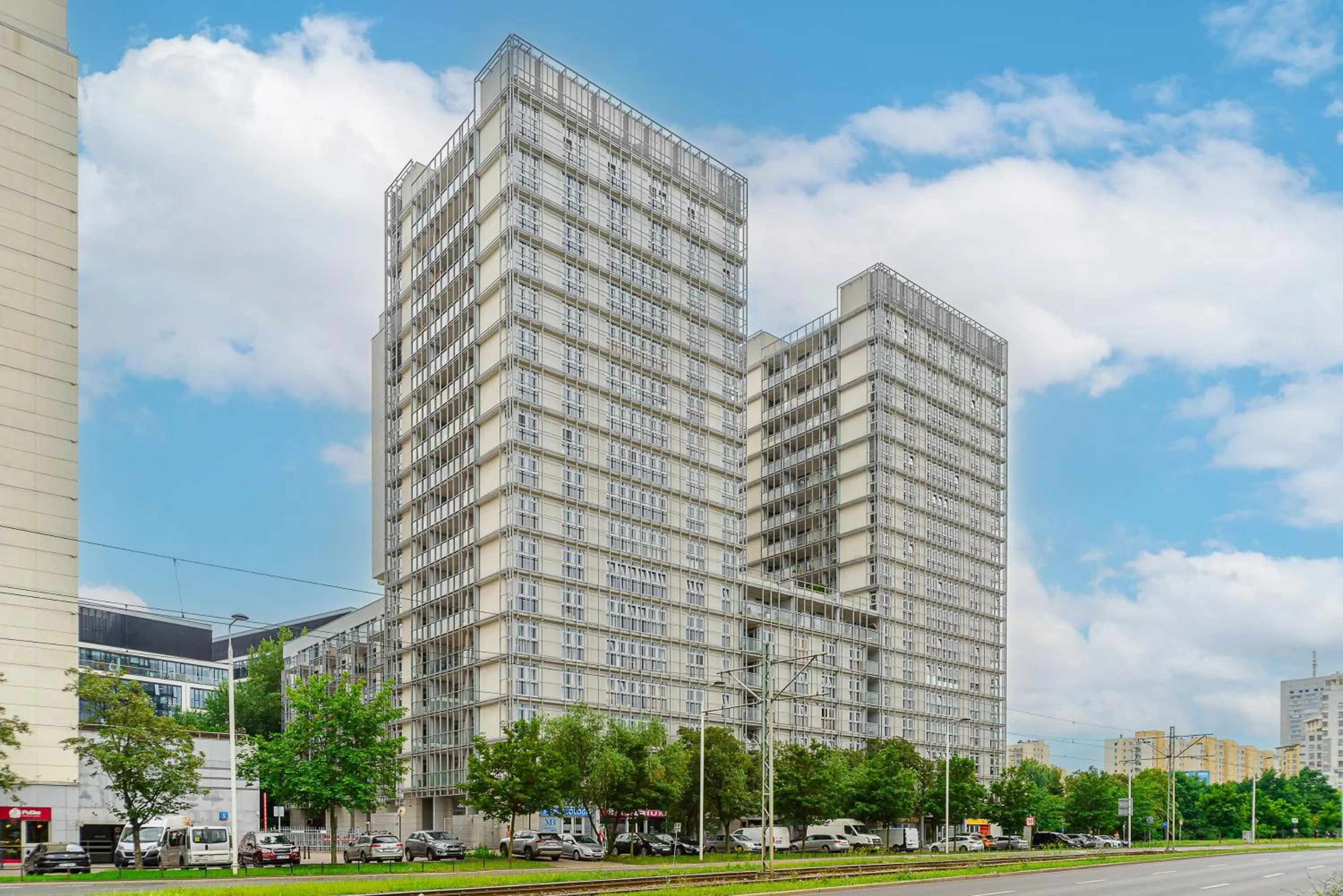 Property building in Slominskiego 7 P&O Apartments