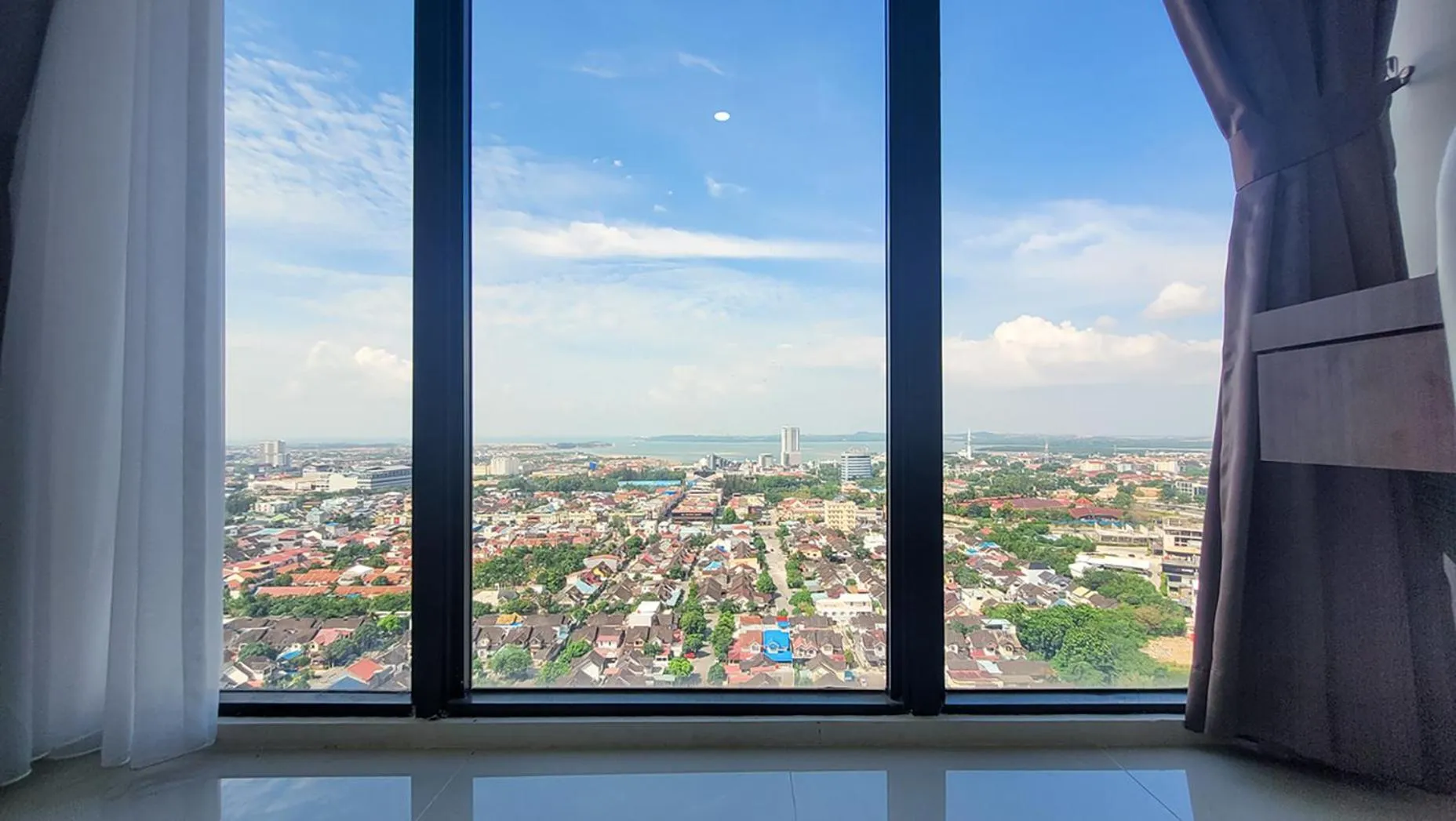 Day in Palam Mansion at Meisterstadt Pollux Habibie Apartment