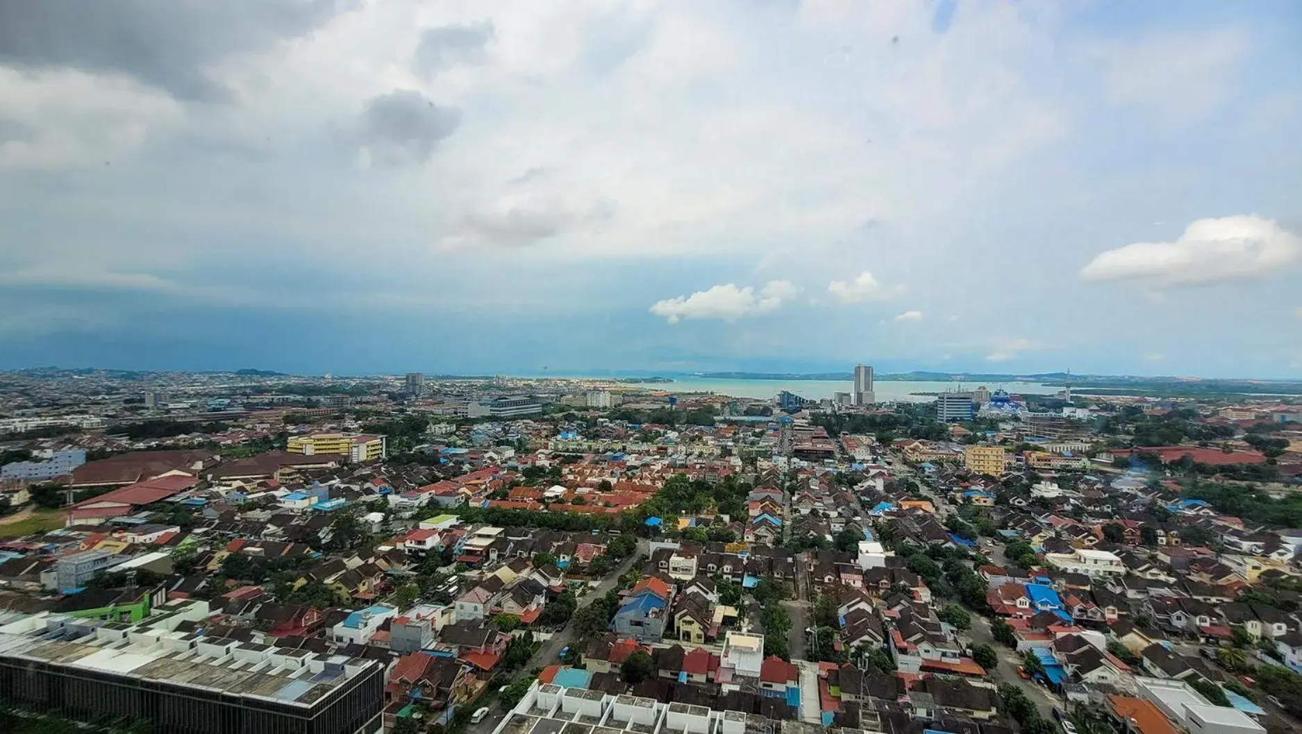 Studio Apartment with Harbor View in Palam Mansion at Meisterstadt Pollux Habibie Apartment Studio Apartment with Harbor View in Palam Mansion at Meisterstadt Pollux Habibie Apartment