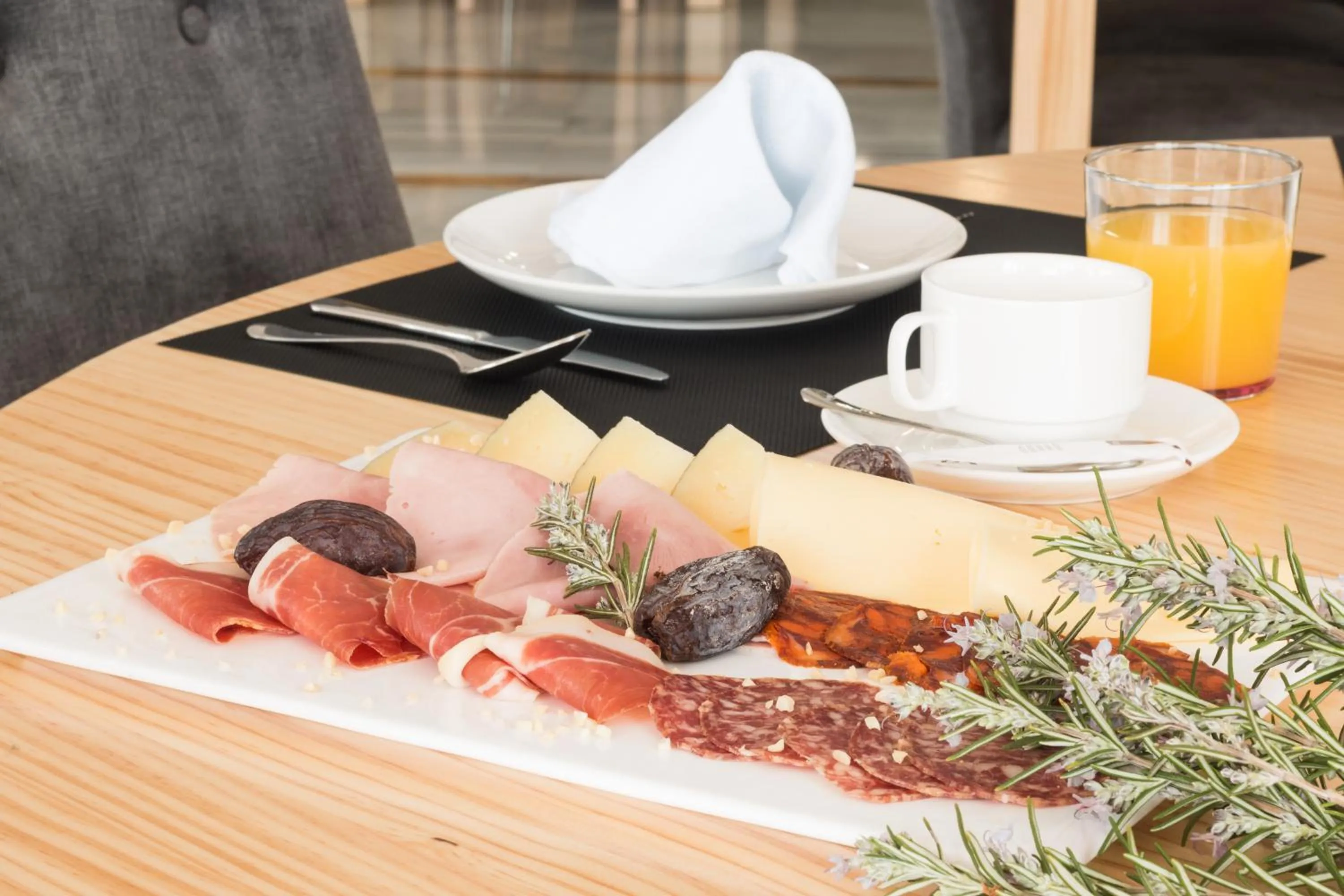 Buffet breakfast in Abacería