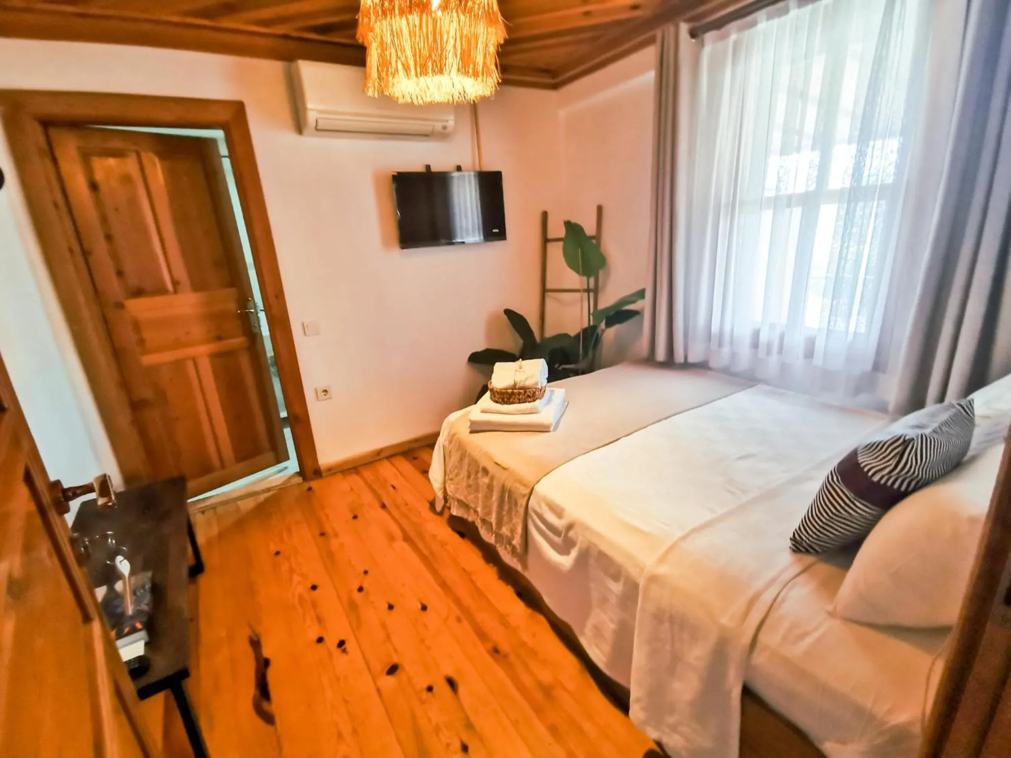 Goodman Hotel & Bistro