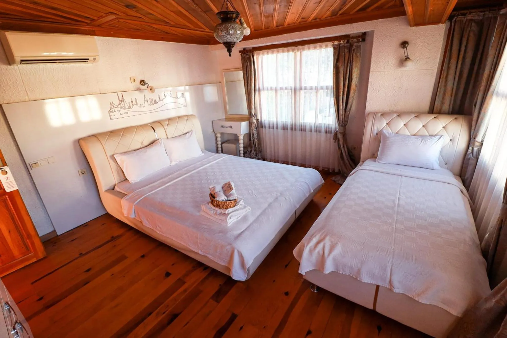 Goodman Hotel & Bistro