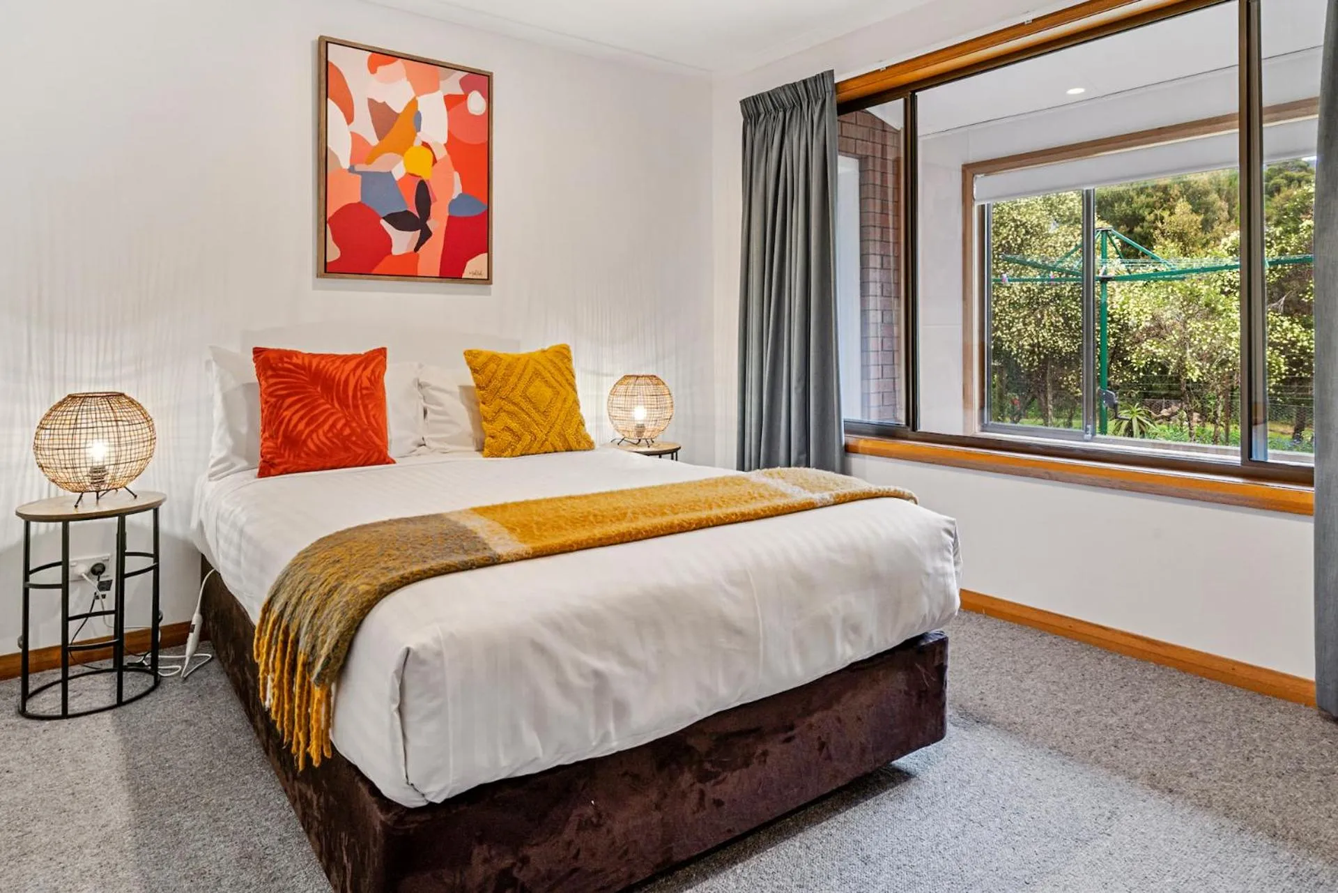 Bedroom, Bed in Lumeah Retreat Bruny Island