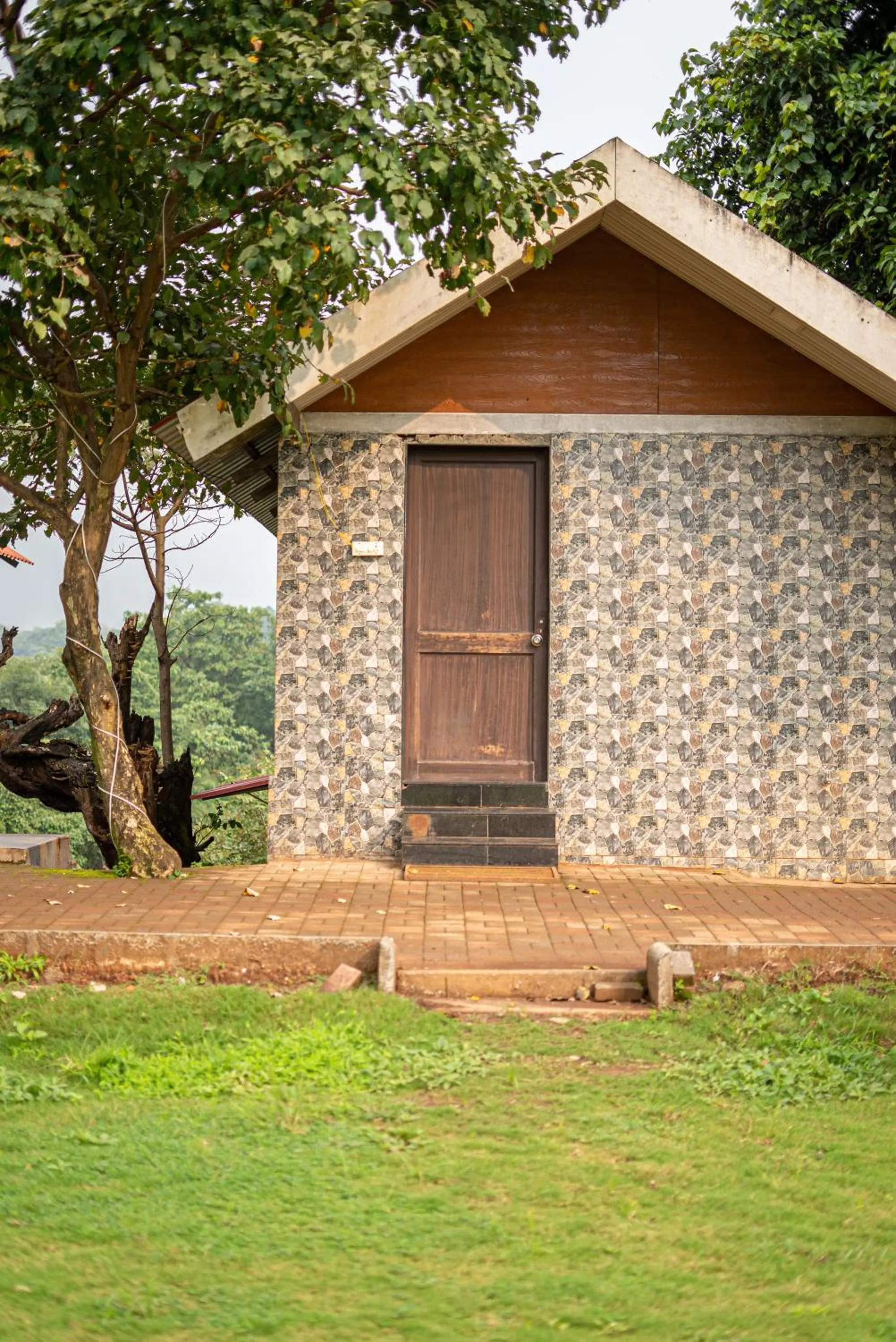 Property building in Shvas Island Resort