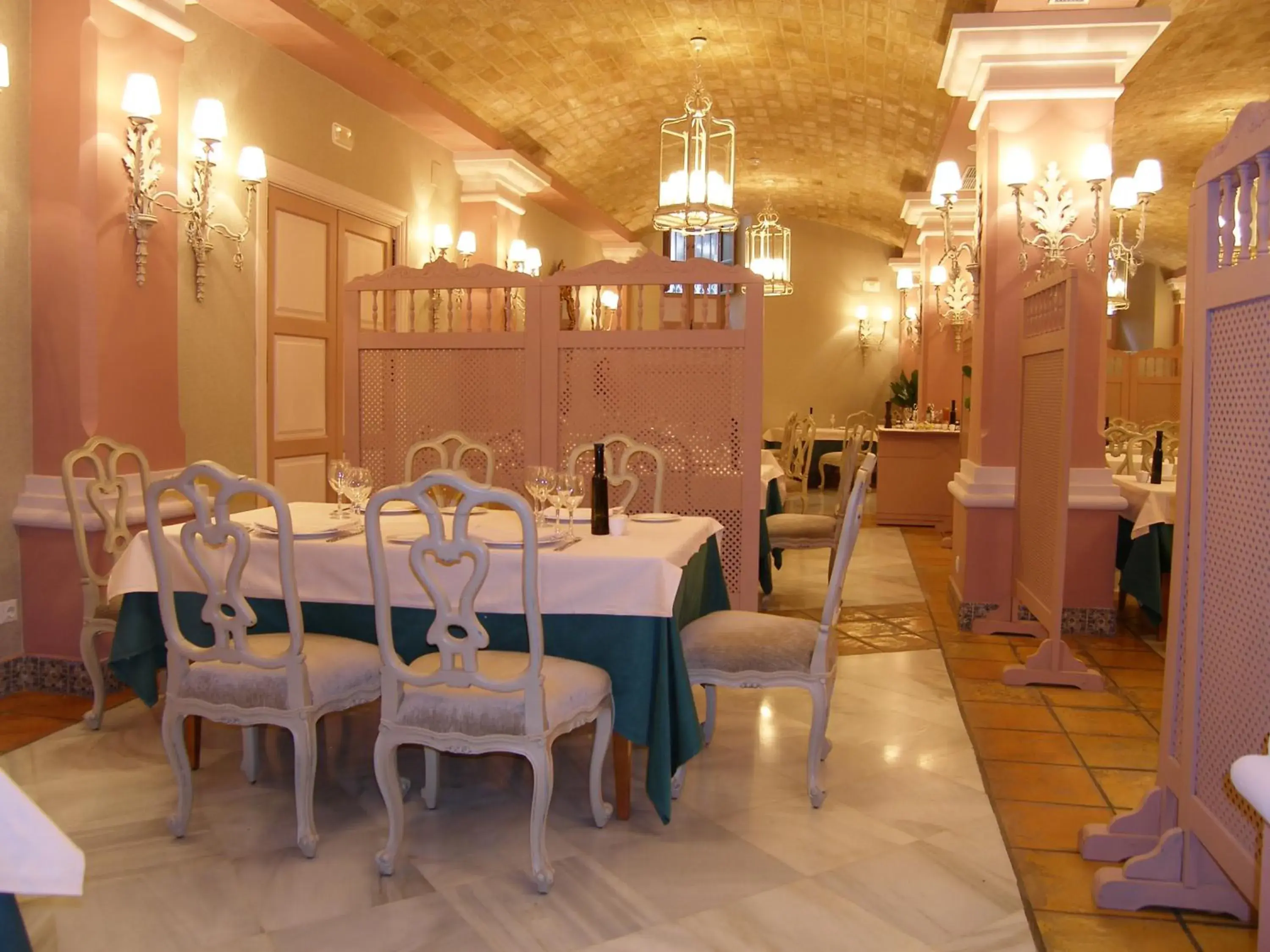 Restaurant/places to eat in Hotel Santo Domingo Lucena Restaurant/places to eat in Hotel Santo Domingo Lucena