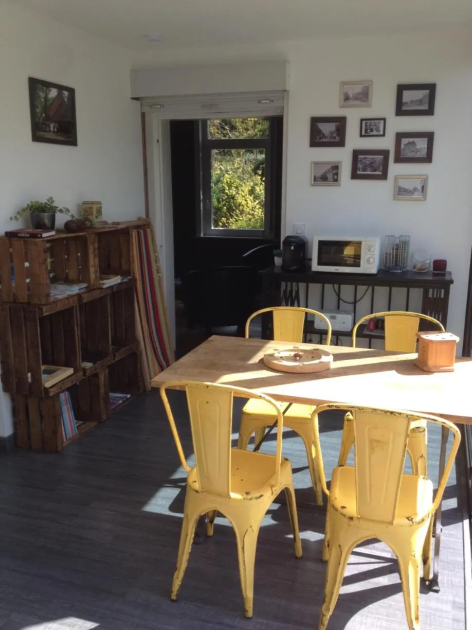 Area and facilities in Monts et Merveilles